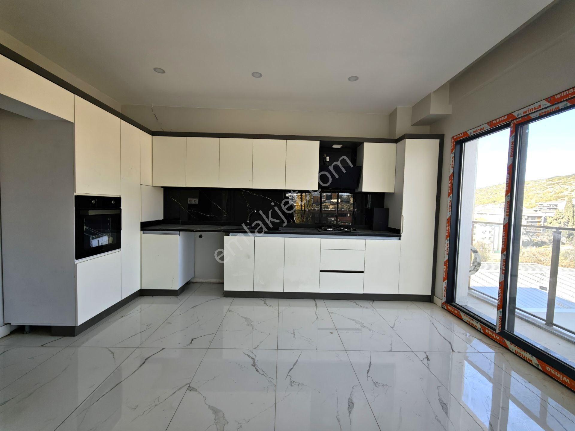Kuşadası Kirazlı Yolu Satılık Ara Kat Sıfır 3+1 Daire - Görsel 12