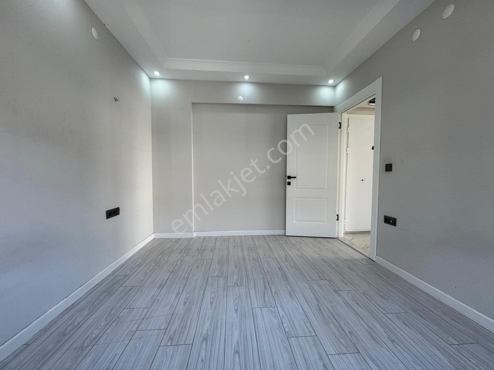 Alaçatı'dan İncek'te Bulvar Yakını Geniş 1+1 Kiralık Daire - Görsel 8