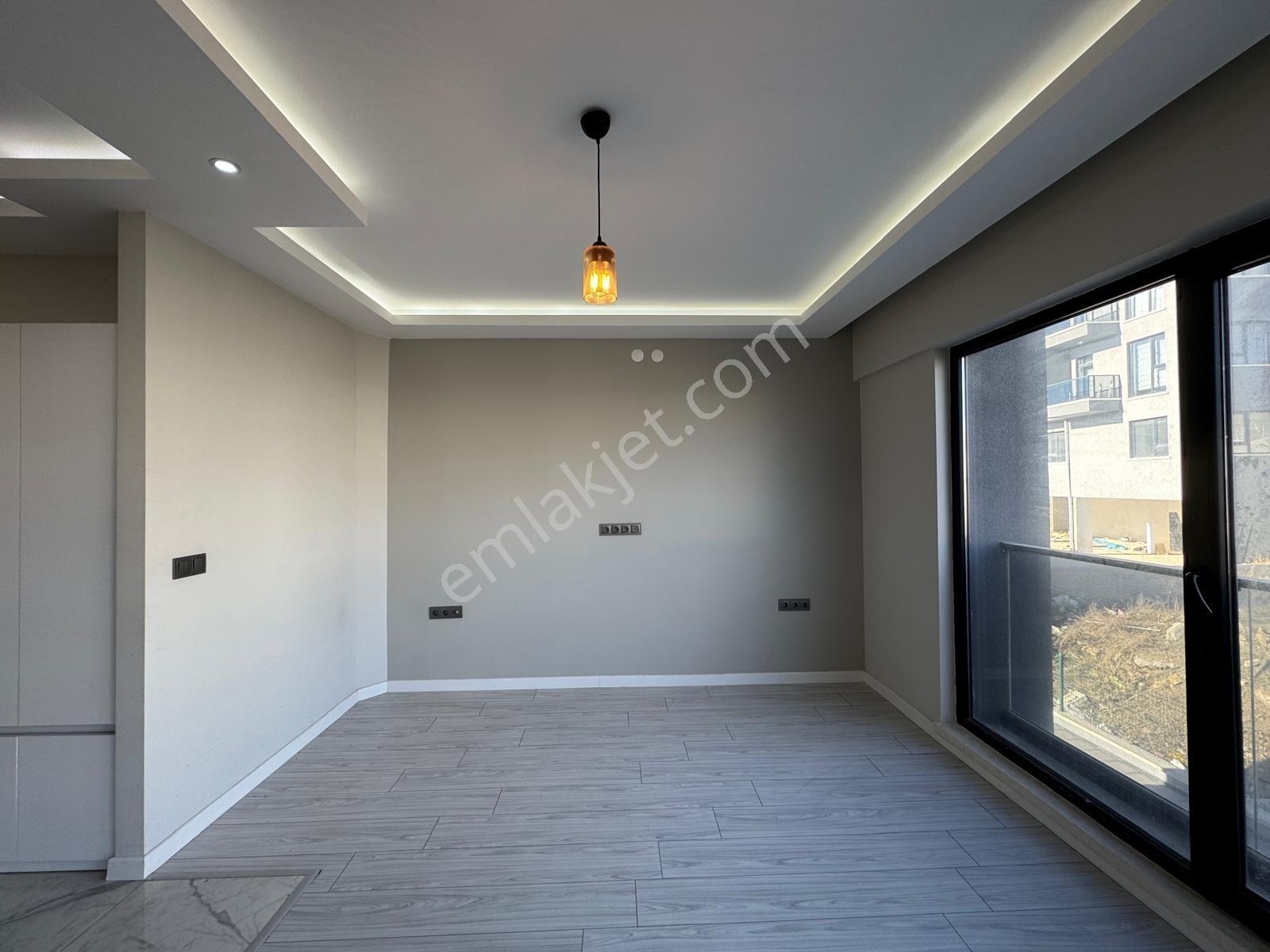 Alaçatı'dan İncek'te Bulvar Yakını Geniş 1+1 Kiralık Daire - Görsel 20