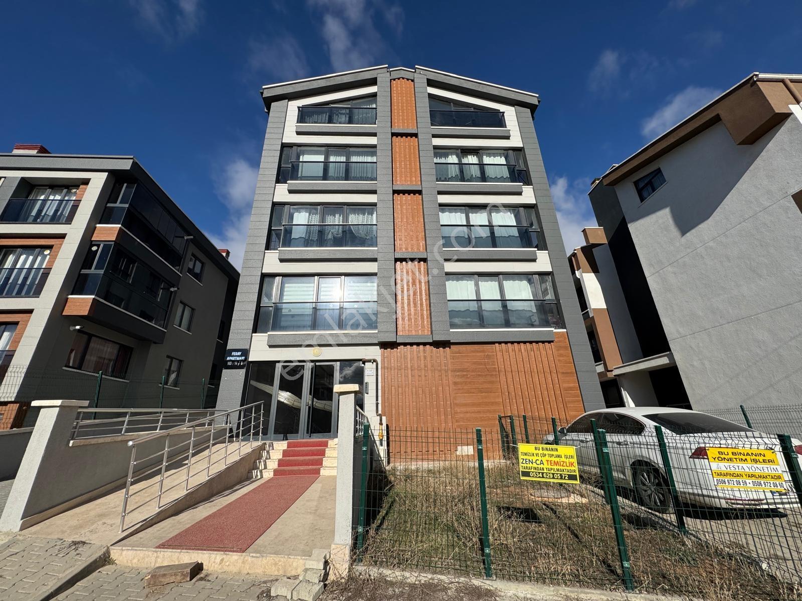 Alaçatı'dan İncek'te Bulvar Yakını Geniş 1+1 Kiralık Daire - Görsel 18