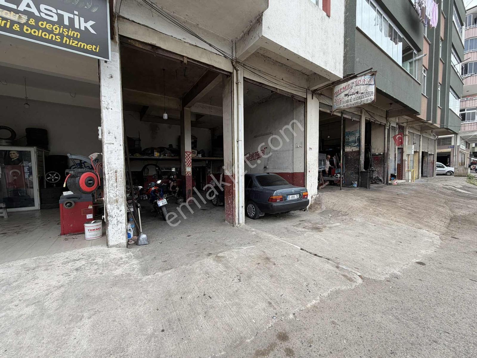 Çay Mahallesi Merkezde Cadde Üstü Çok İşlek Konum Dükkan