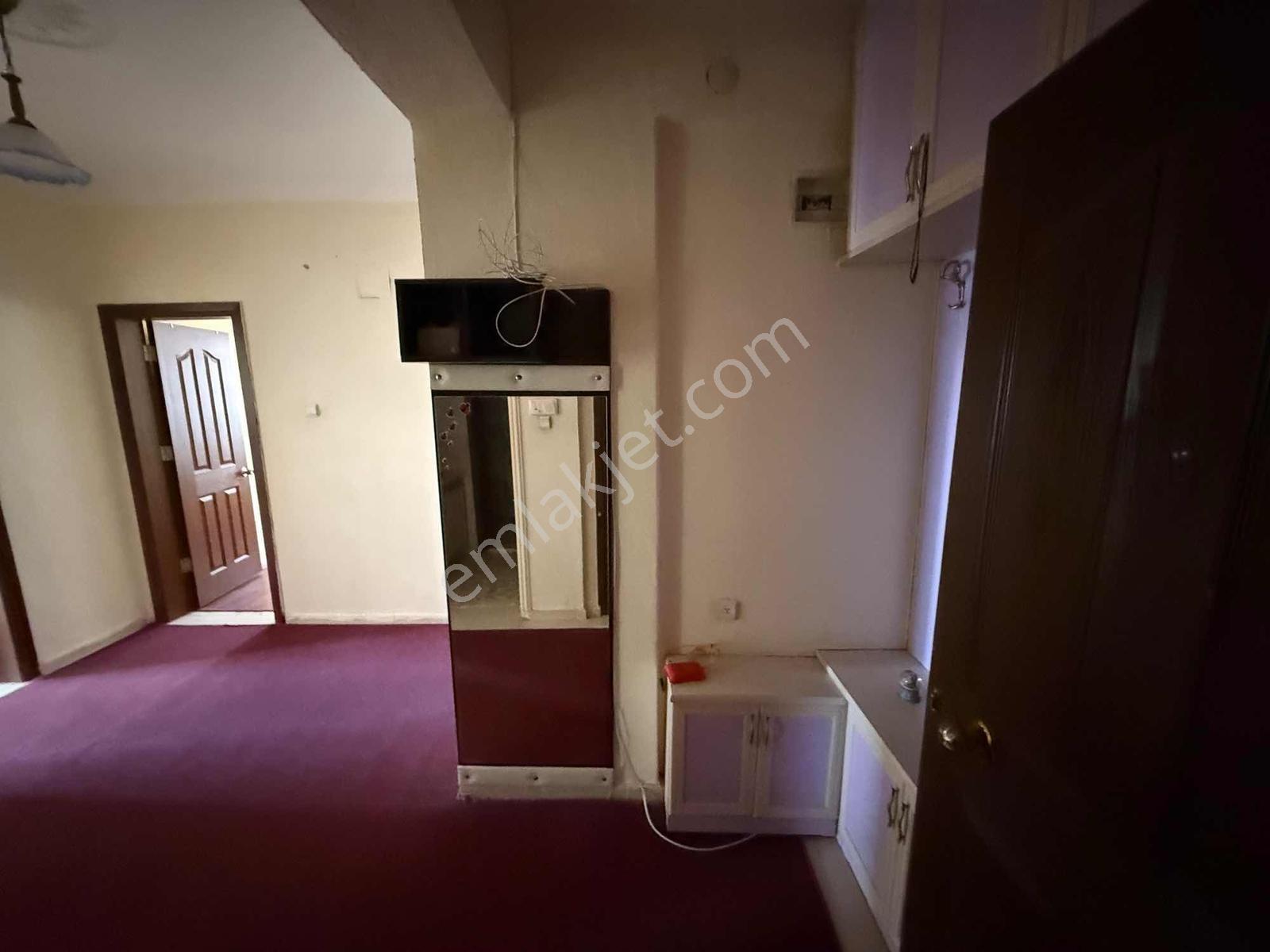 Net Emlaktan Anayol Üstü Bakımlı Eşyalı Arakat Kiralık Daire - Görsel 9