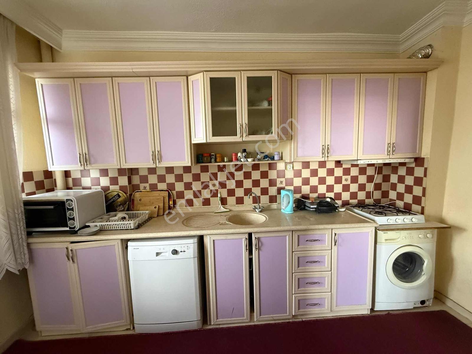 Net Emlaktan Anayol Üstü Bakımlı Eşyalı Arakat Kiralık Daire - Görsel 8