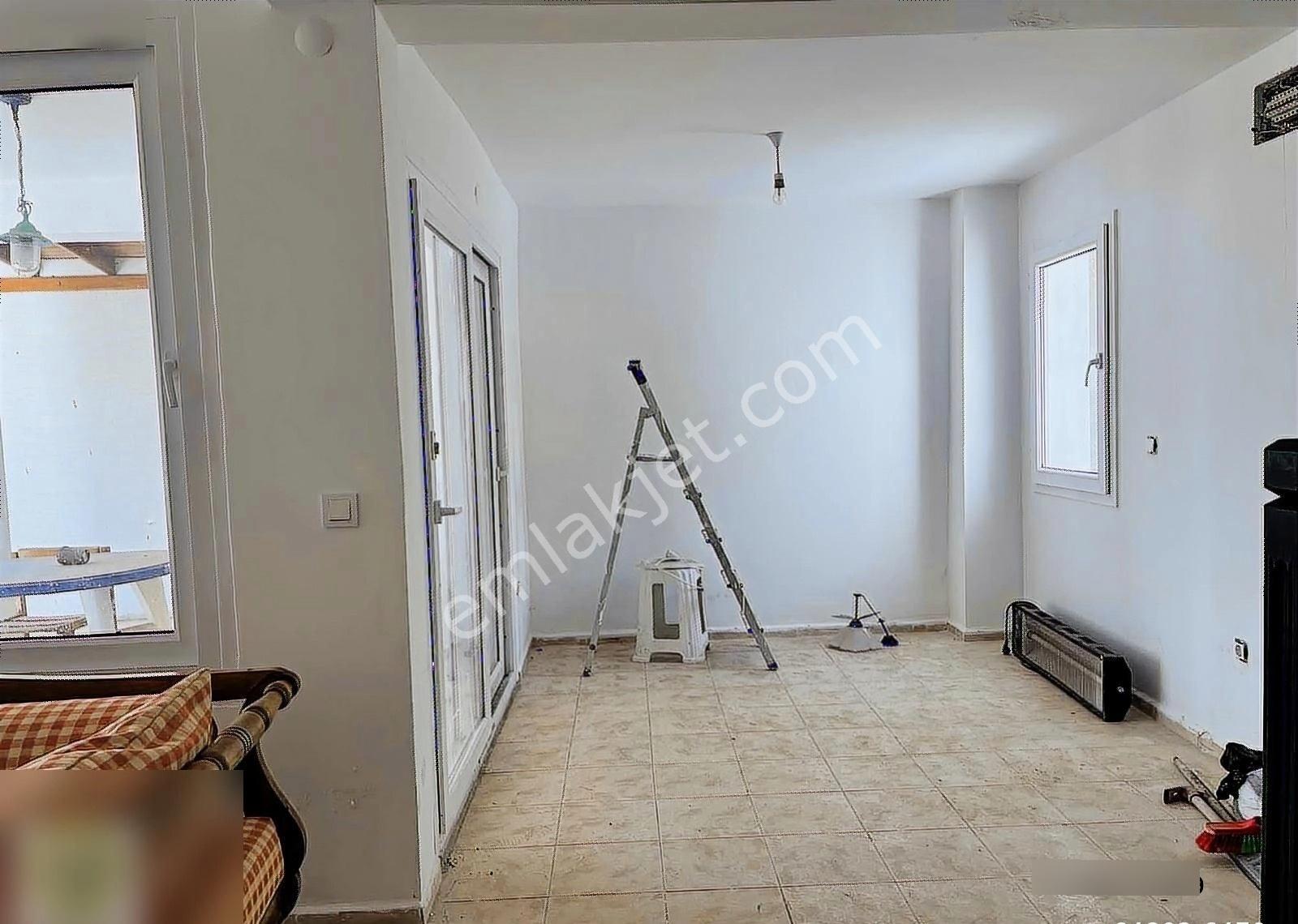 Akyarlarda Manzaralı, Bahçeli Dubleks Villa Ve 1+1 Bahçe Katı - Görsel 25