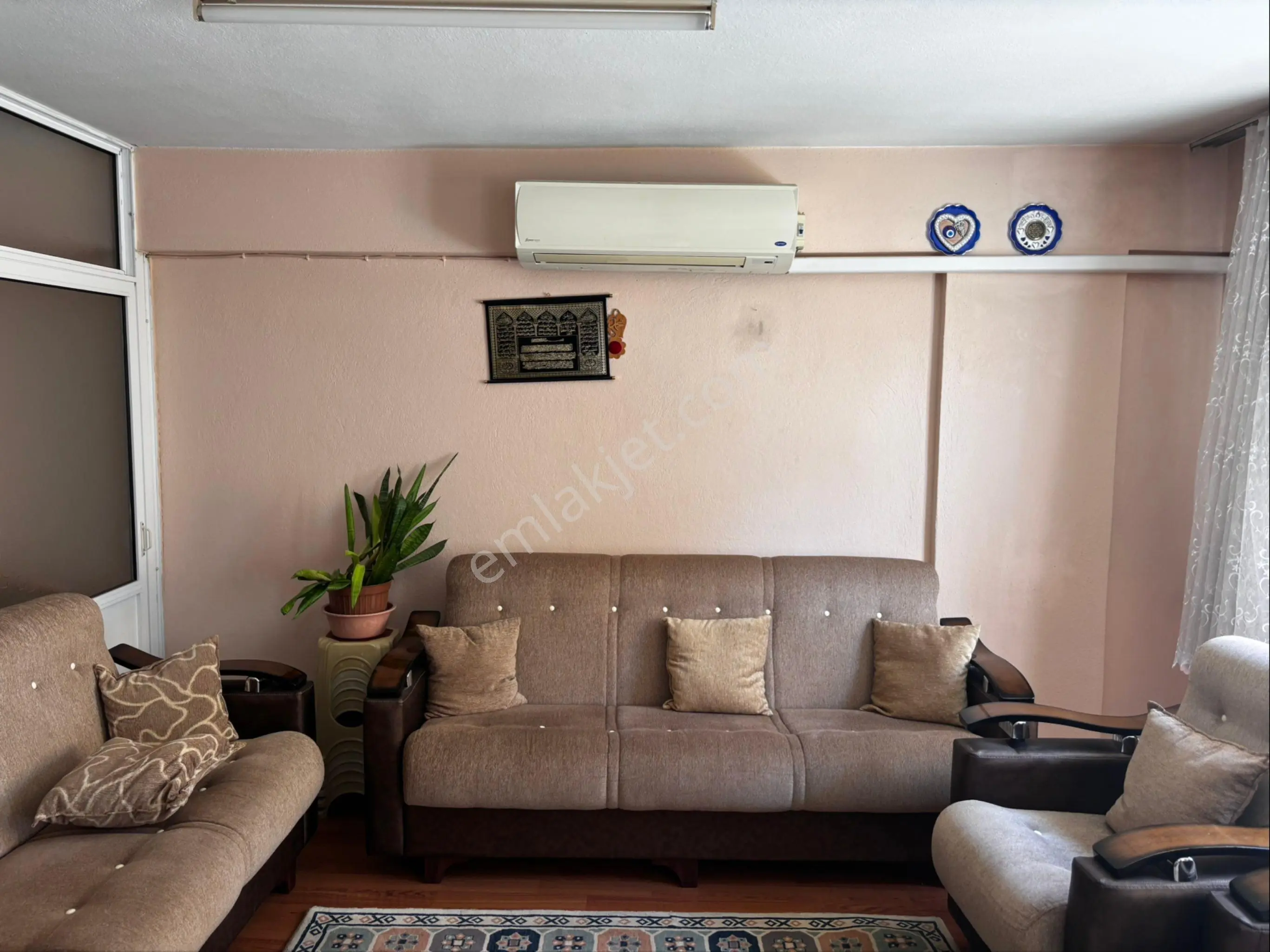501 Cumhuriyet Mahallesinde Satılık 2+1 Doğalgazlı Yüksek Giriş Daire