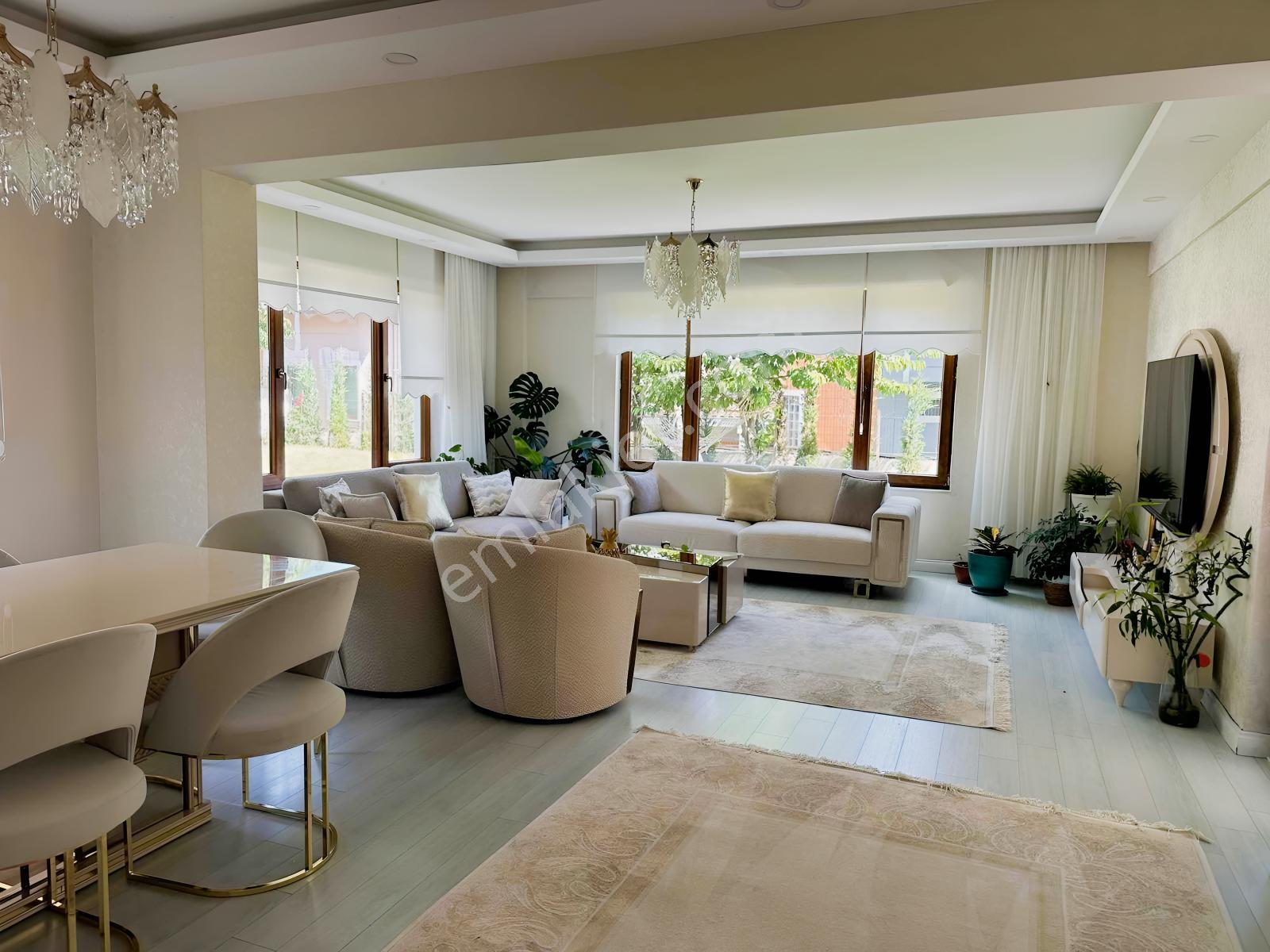 Arnavutköy Taşoluk Osmanlı Konaklarında 4+1 Eşyalı Kiralık Villa - Görsel 30