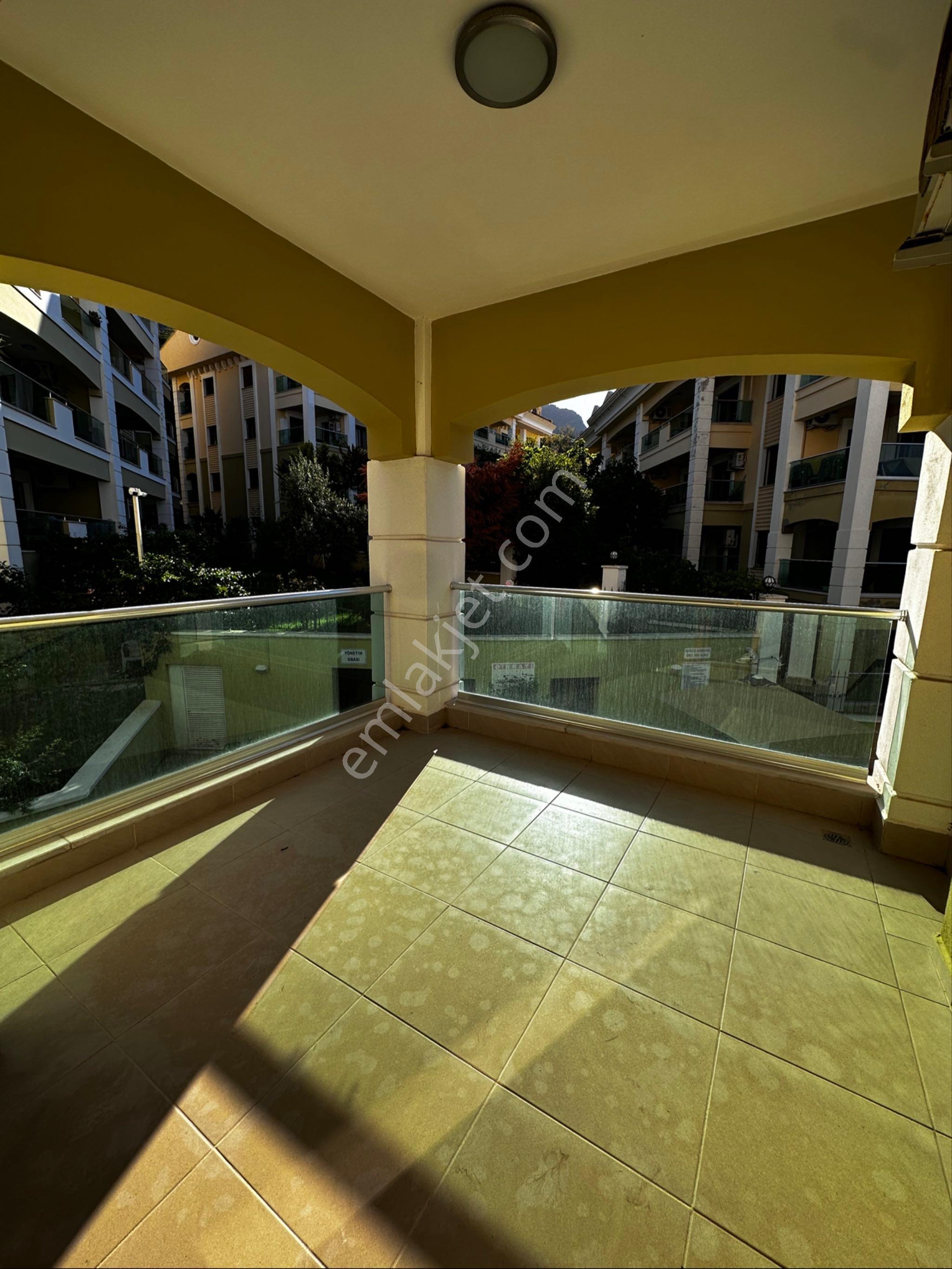 Marmaris Siteler’de Kiralık Lüks Daire - Görsel 15