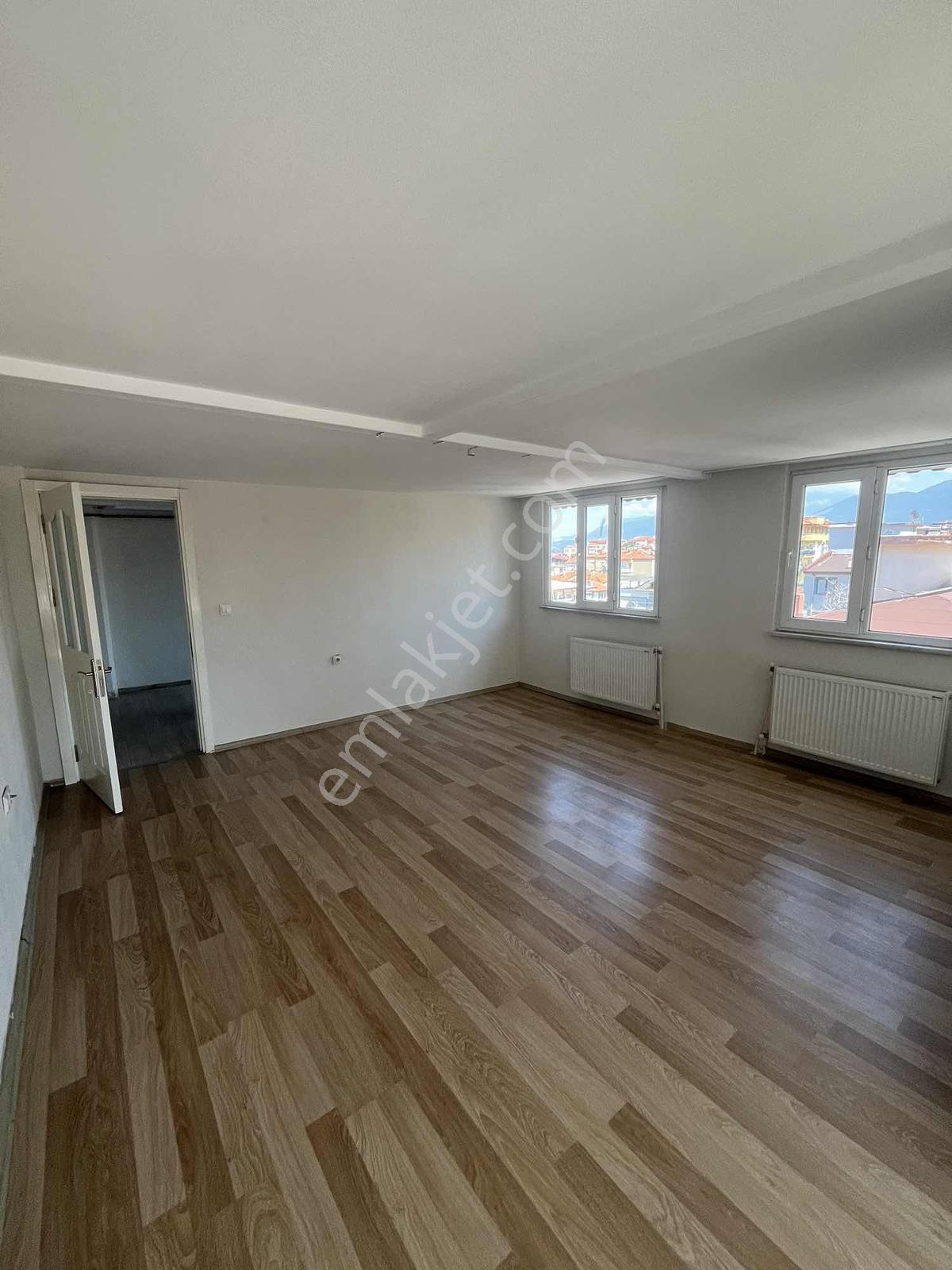 Kocabıyık Gayrimenkul'den Karaman Kiralık 3+1 Daire - Görsel 3