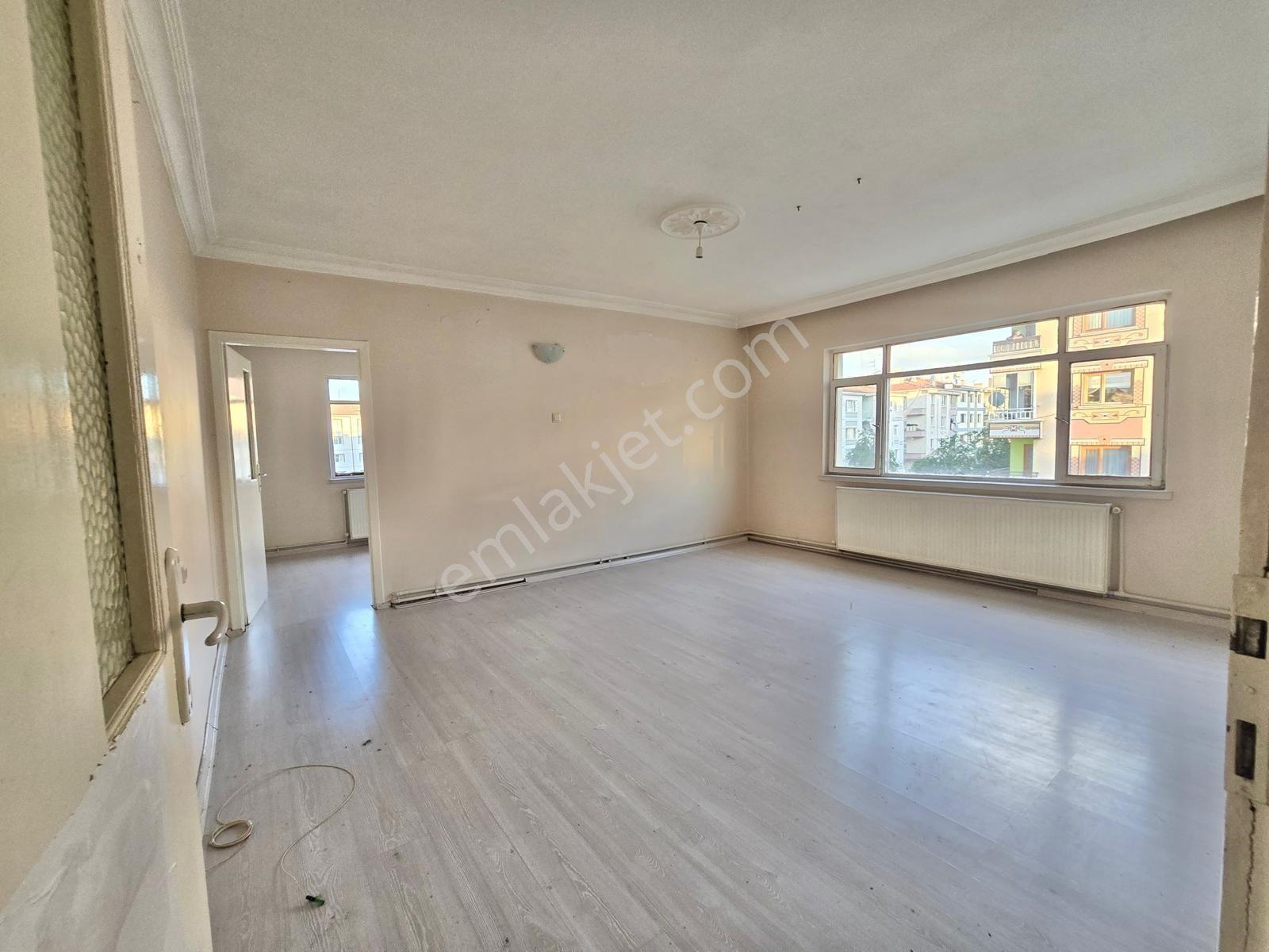 Sincan Akşemsettin Mah. 3+1 Yapılı Kiralık Ara Katta Daire - Görsel 7