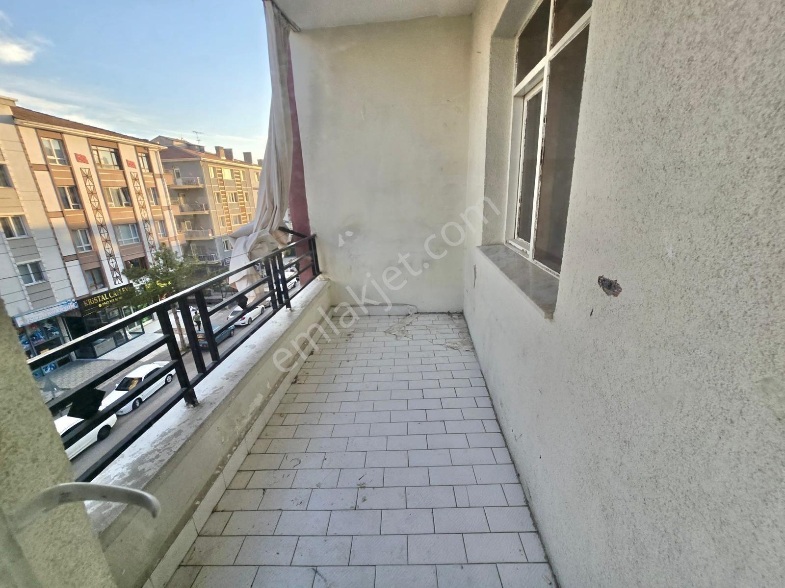 Sincan Akşemsettin Mah. 3+1 Yapılı Kiralık Ara Katta Daire - Görsel 28