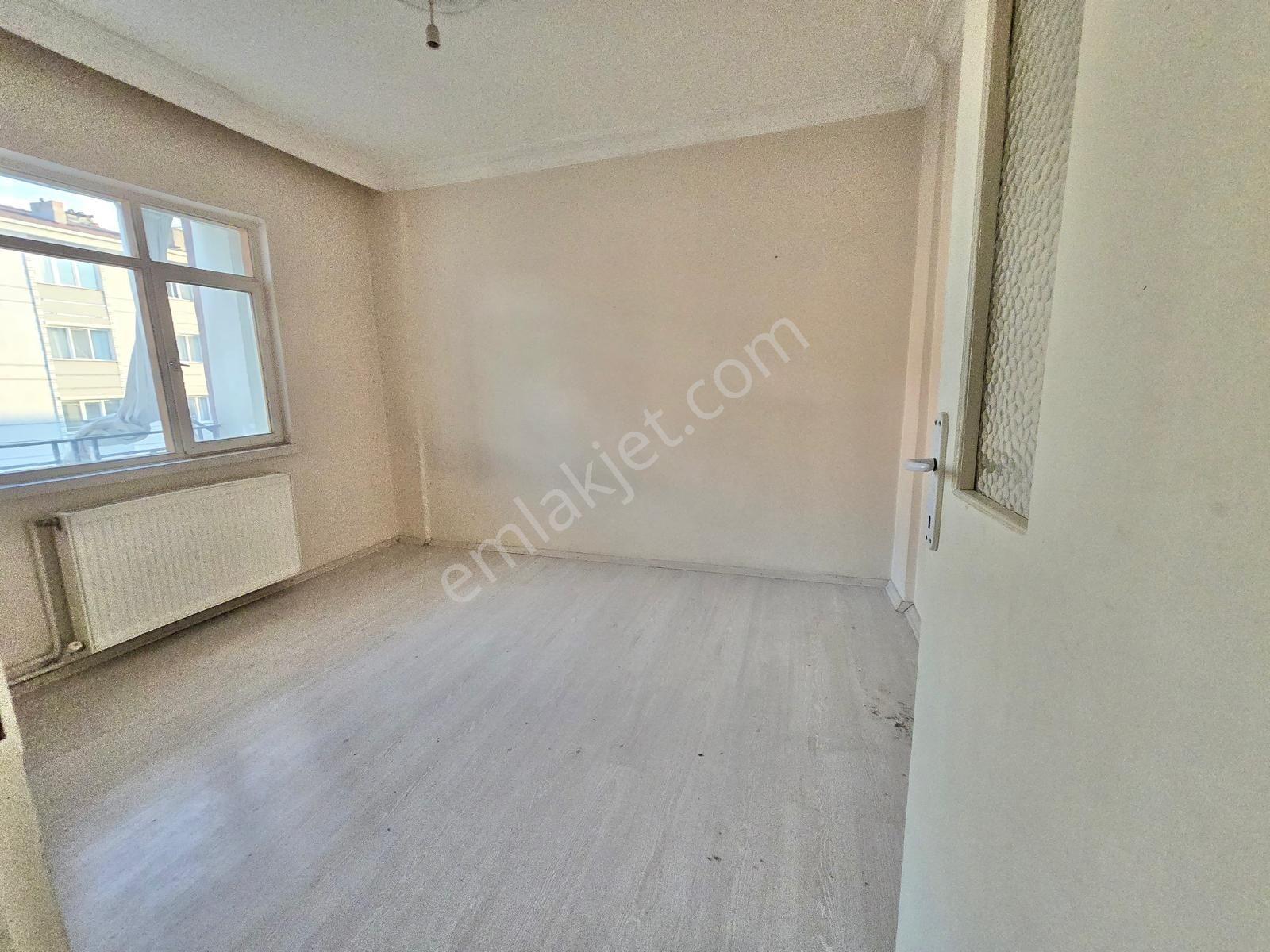 Sincan Akşemsettin Mah. 3+1 Yapılı Kiralık Ara Katta Daire - Görsel 16