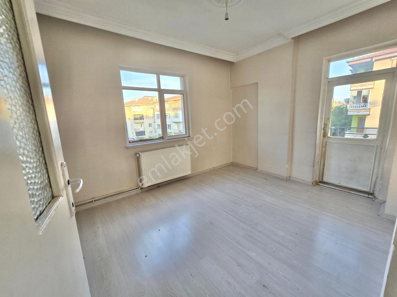 Sincan Akşemsettin Mah. 3+1 Yapılı Kiralık Ara Katta Daire - Görsel 21