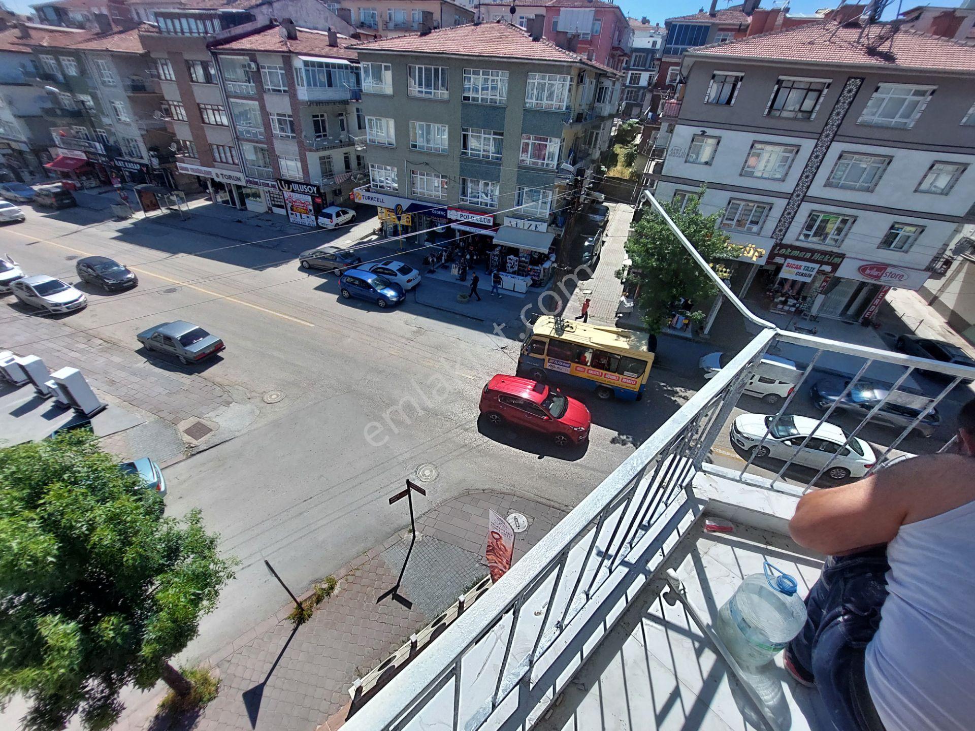 Göral Emlak Dikmen Meteroloji Sanatoryum Cad. Üzerin De 3+1 4.kat Ön Köşe Başı Yaoılı - Görsel 9