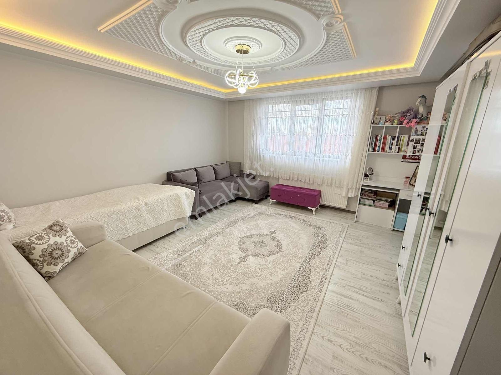 Arzu Emlak'tan Gazi Mah Tek Daire Üzeri 3+1 160m2 Daire - Görsel 32