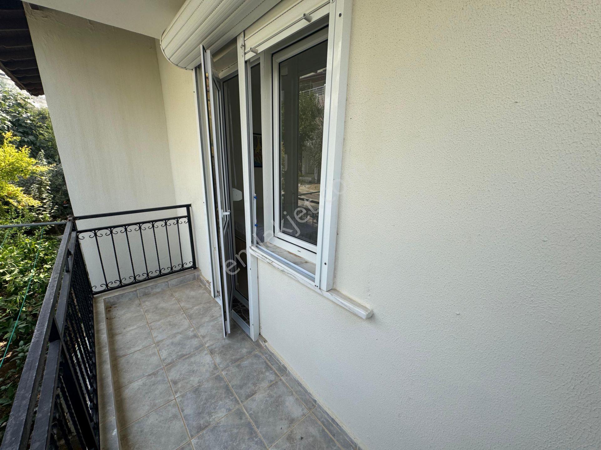 İzmir Özdere'de Doğa İle İç İçe Satılık Eşyalı 3+1 Villa - Görsel 14