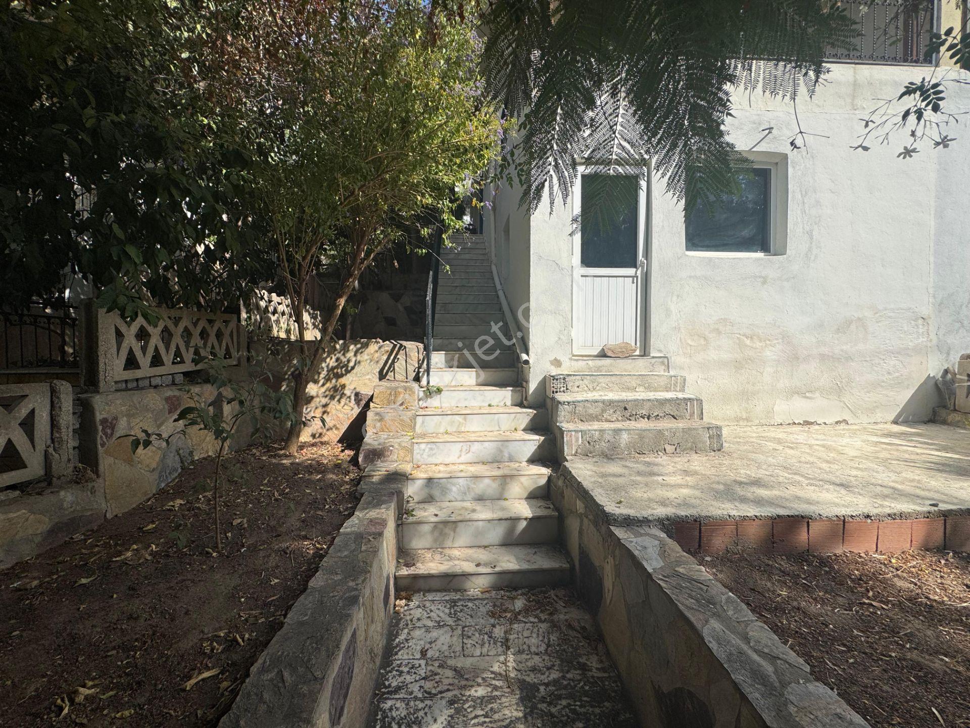 İzmir Özdere'de Doğa İle İç İçe Satılık Eşyalı 3+1 Villa - Görsel 3