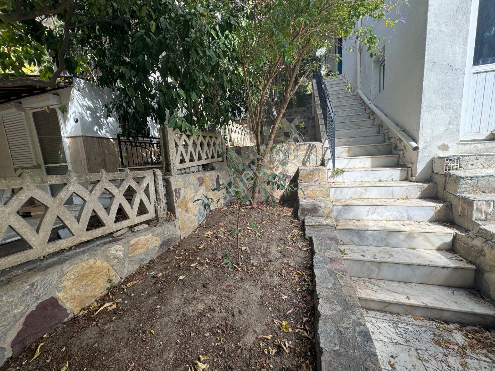İzmir Özdere'de Doğa İle İç İçe Satılık Eşyalı 3+1 Villa - Görsel 25