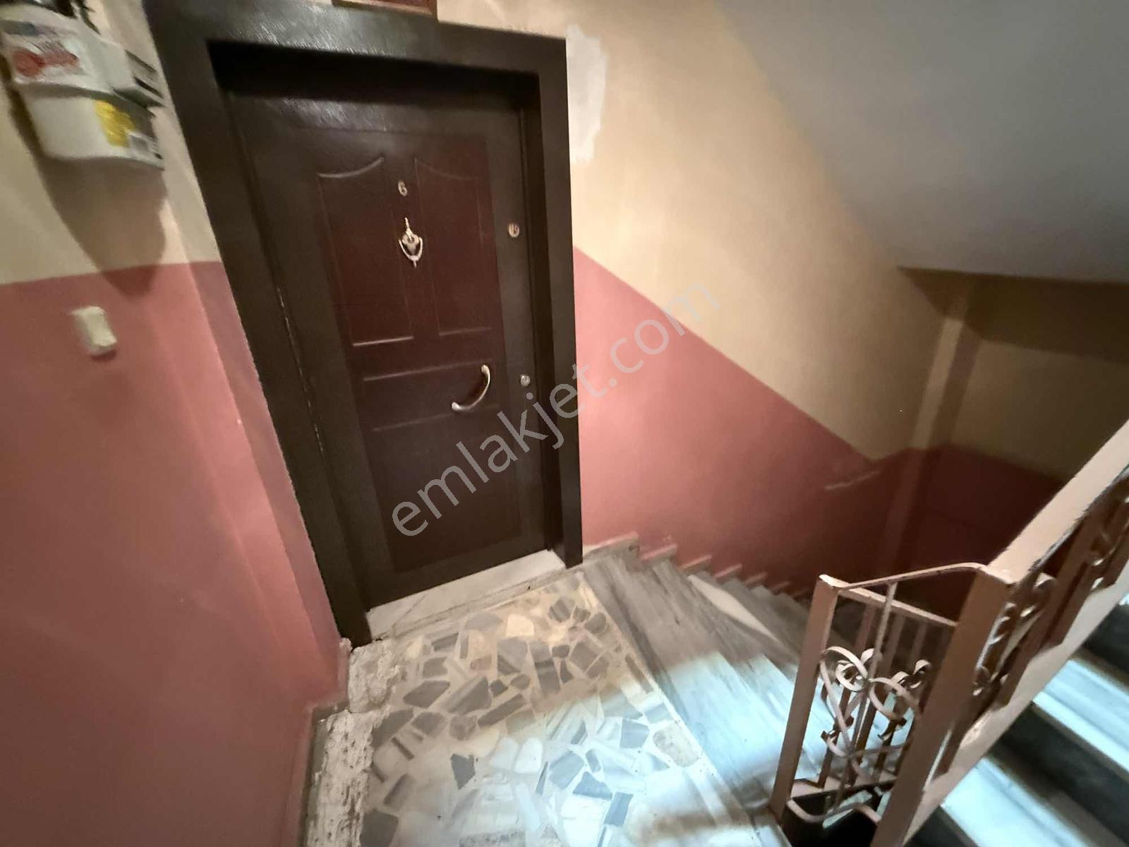 Arzu Emla'tan Zübeyde Hanım Mah Satılık Krediye Uygun Ara Kat - Görsel 9