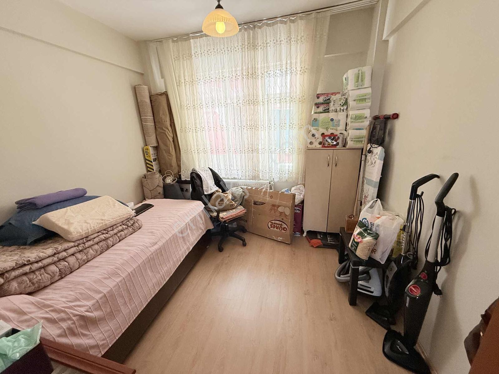 Arzu Emla'tan Zübeyde Hanım Mah Satılık Krediye Uygun Ara Kat - Görsel 23