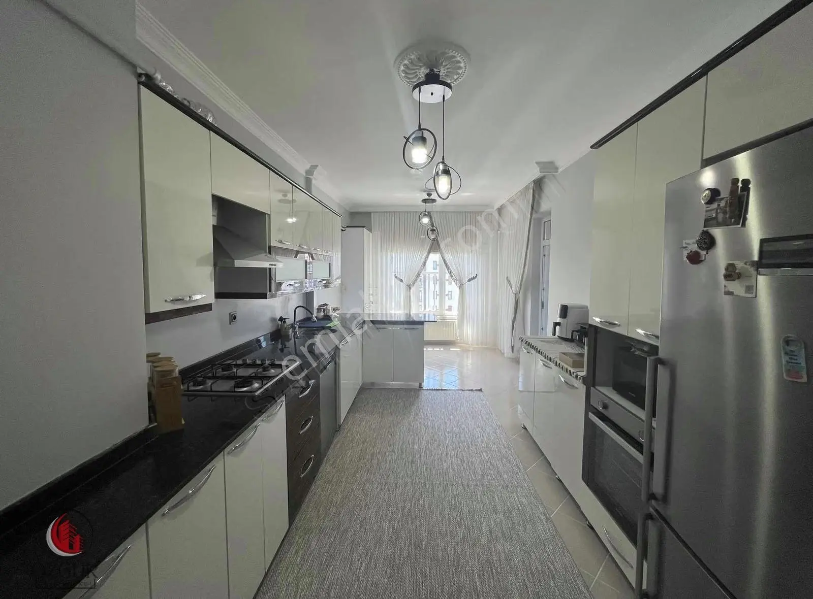 Özgür'den Mıhlıdut'ta 200 M² Net Kilerli 4+1 Satılık Daire