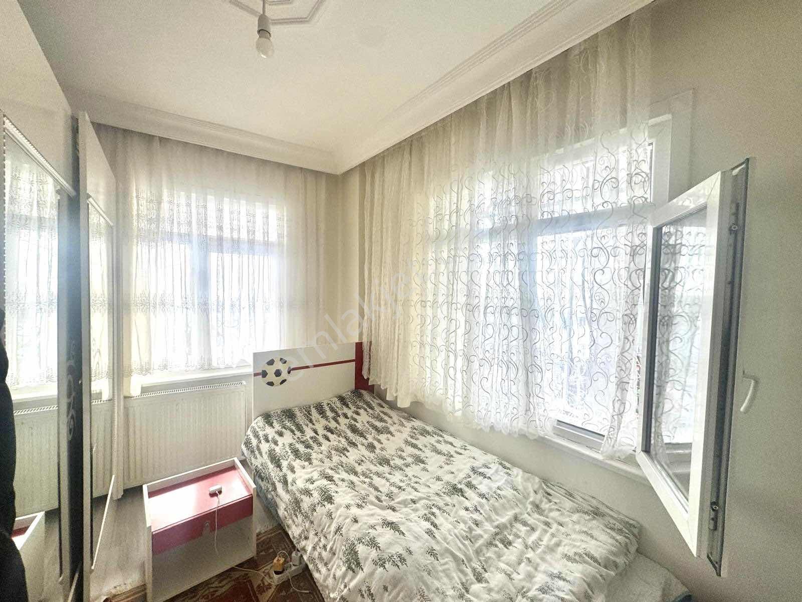 Arzu Emlak'tan Zübeyde Hanım Mah.satılık Giriş Altı Kot.1 Daire - Görsel 39