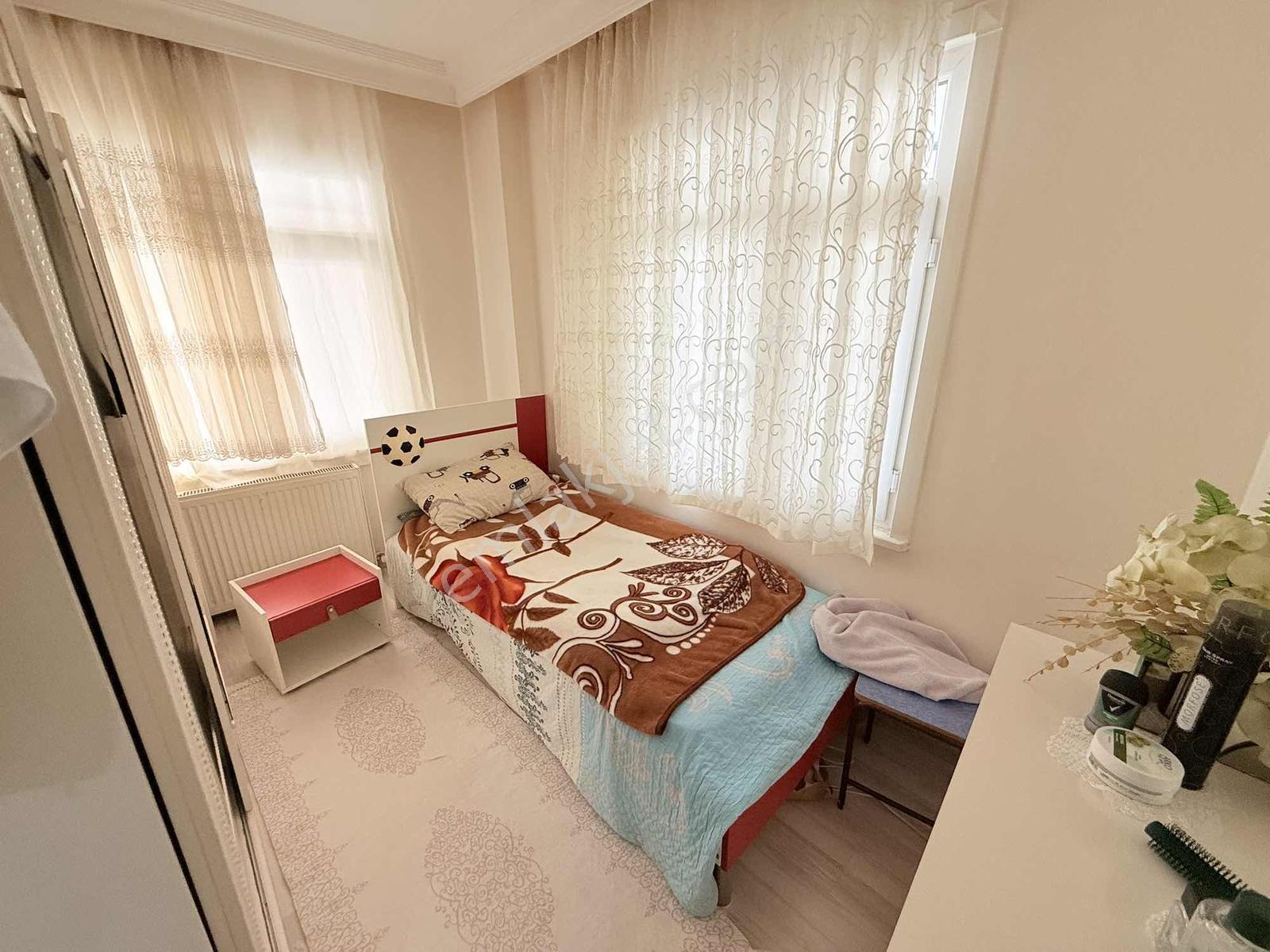 Arzu Emlak'tan Zübeyde Hanım Mah.satılık Giriş Altı Kot.1 Daire - Görsel 43