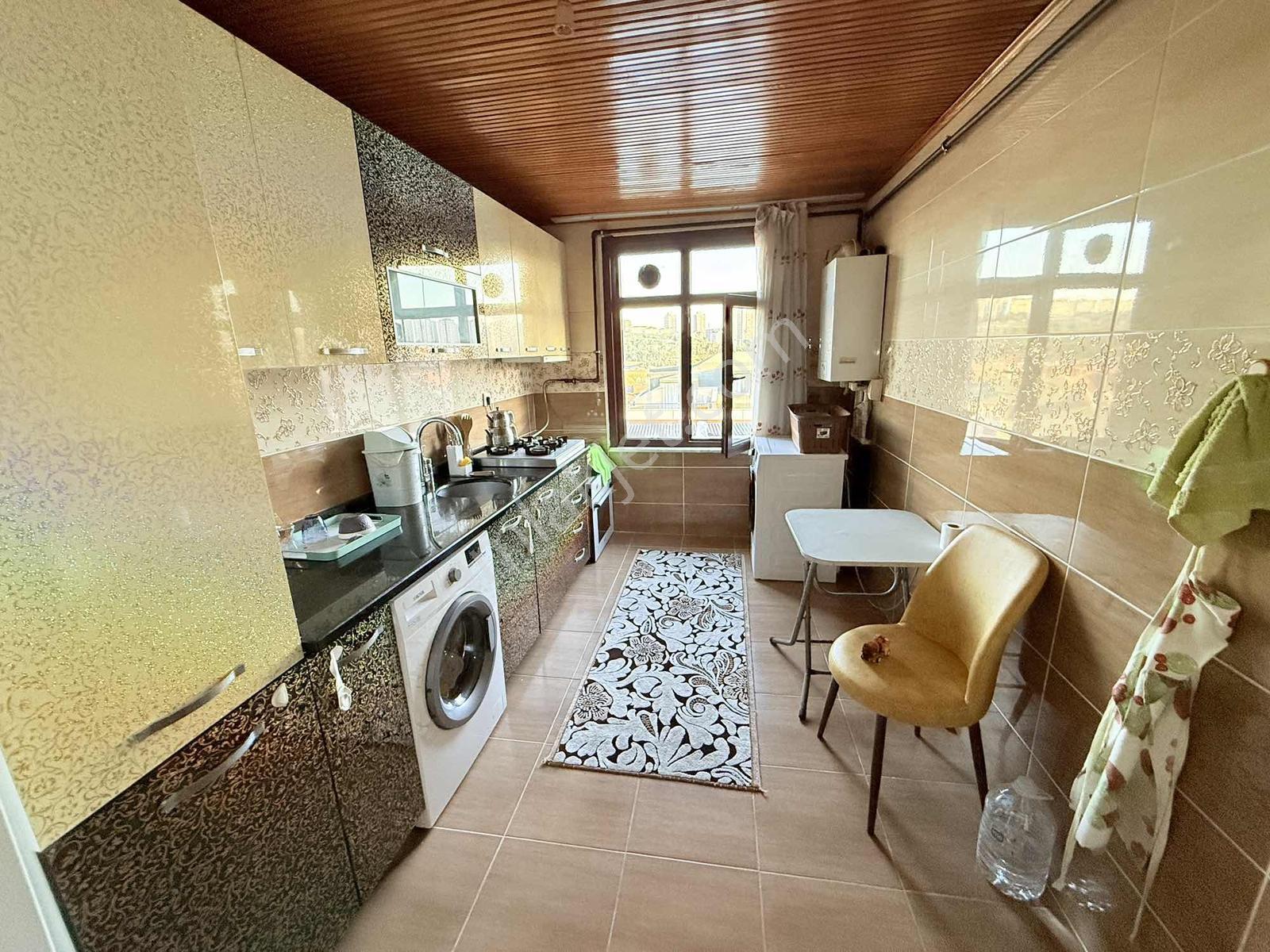 Arzu Emlak'tan 75.yıl Mah.200 M2 4+2 Dubleks Daire - Görsel 33