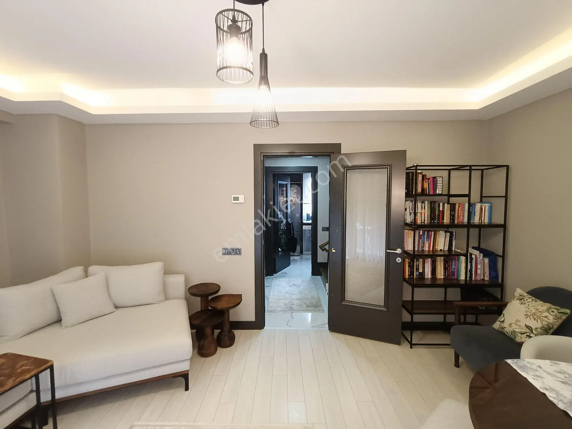 Atakent'te Site İçi Hem Konut Hem İş Yerine Uygun Satılık Lüks Villa - Görsel 15