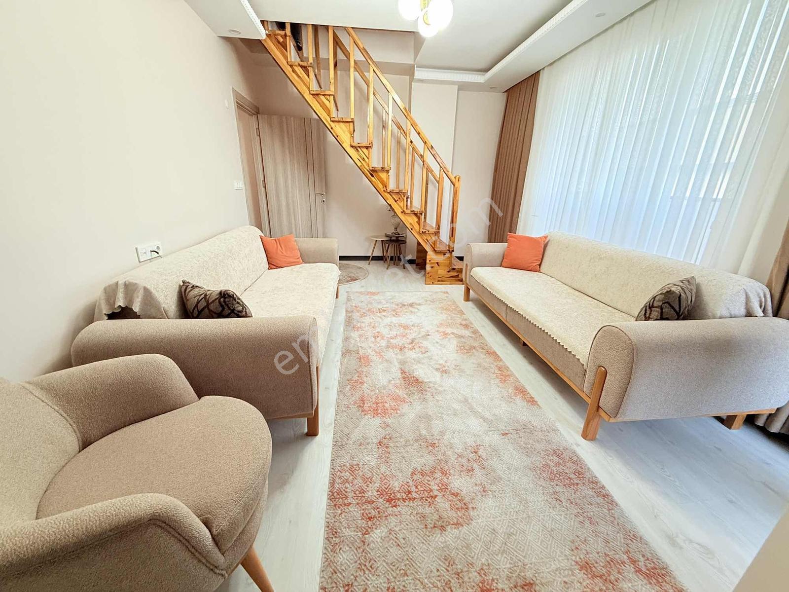 Arzu Emlak'tan Gazi Mah Satılık 185 M2 4+2 Dubleks Daire