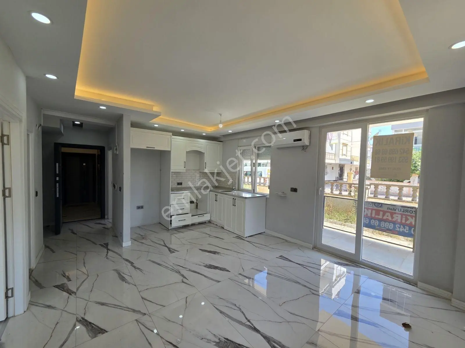 Aydoğmuş Mah.'de Klimalı 2+1 Yüksek Giriş Kiralık Daire