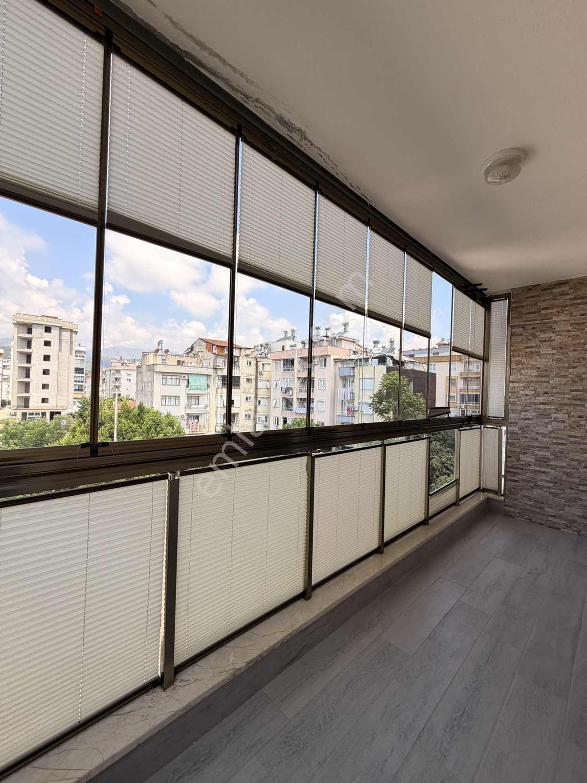 Bmk'dan Merkezi Konumda Kiralık Lüks 2+1 Daire - Görsel 13