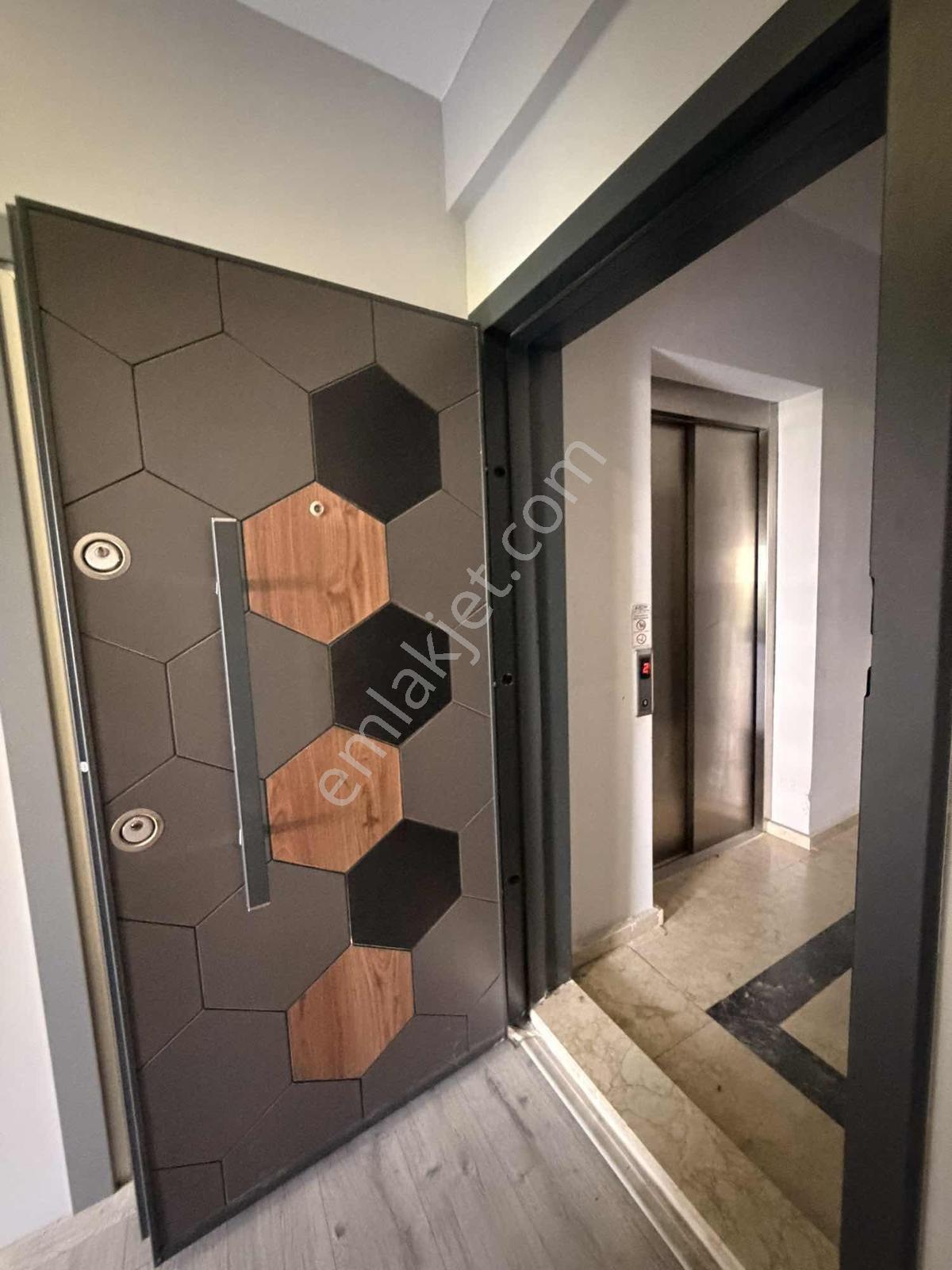 Bmk'dan Merkezi Konumda Kiralık Lüks 2+1 Daire - Görsel 10