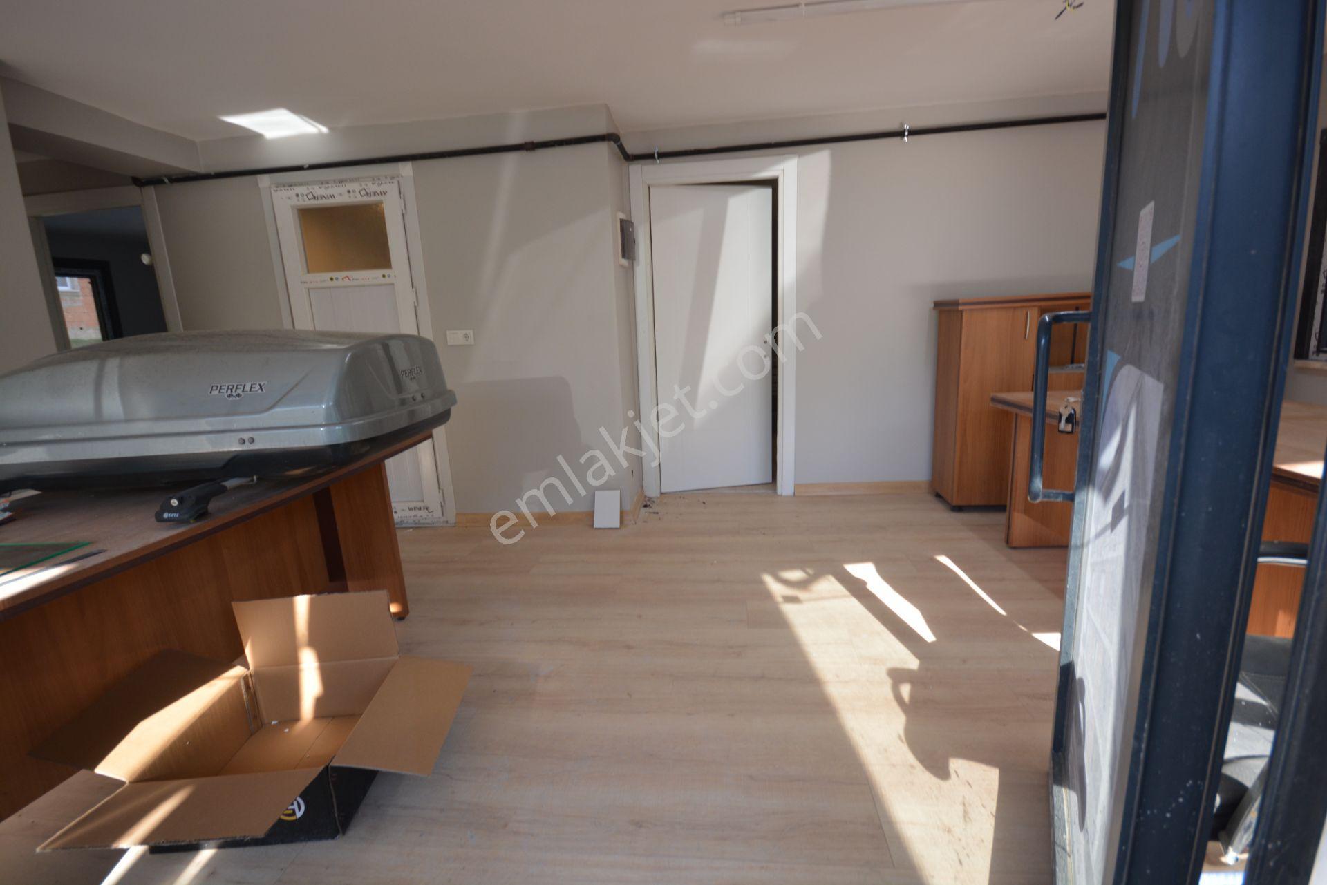 Kiralık 80m² Merkezi Konumda 2+1 Lüks Daire - Görsel 22