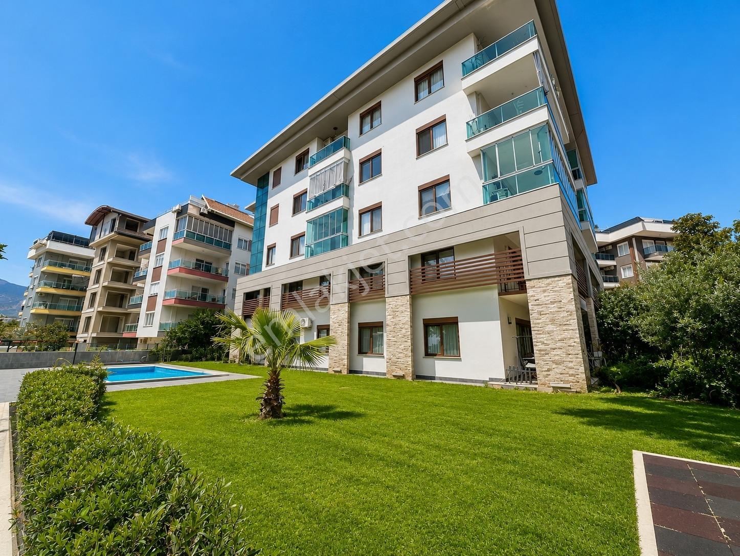 Alanya Oba 6+1 Bahçe Dubleks 425 M2 Lüks Site İçi Full Aktivite - Görsel 9