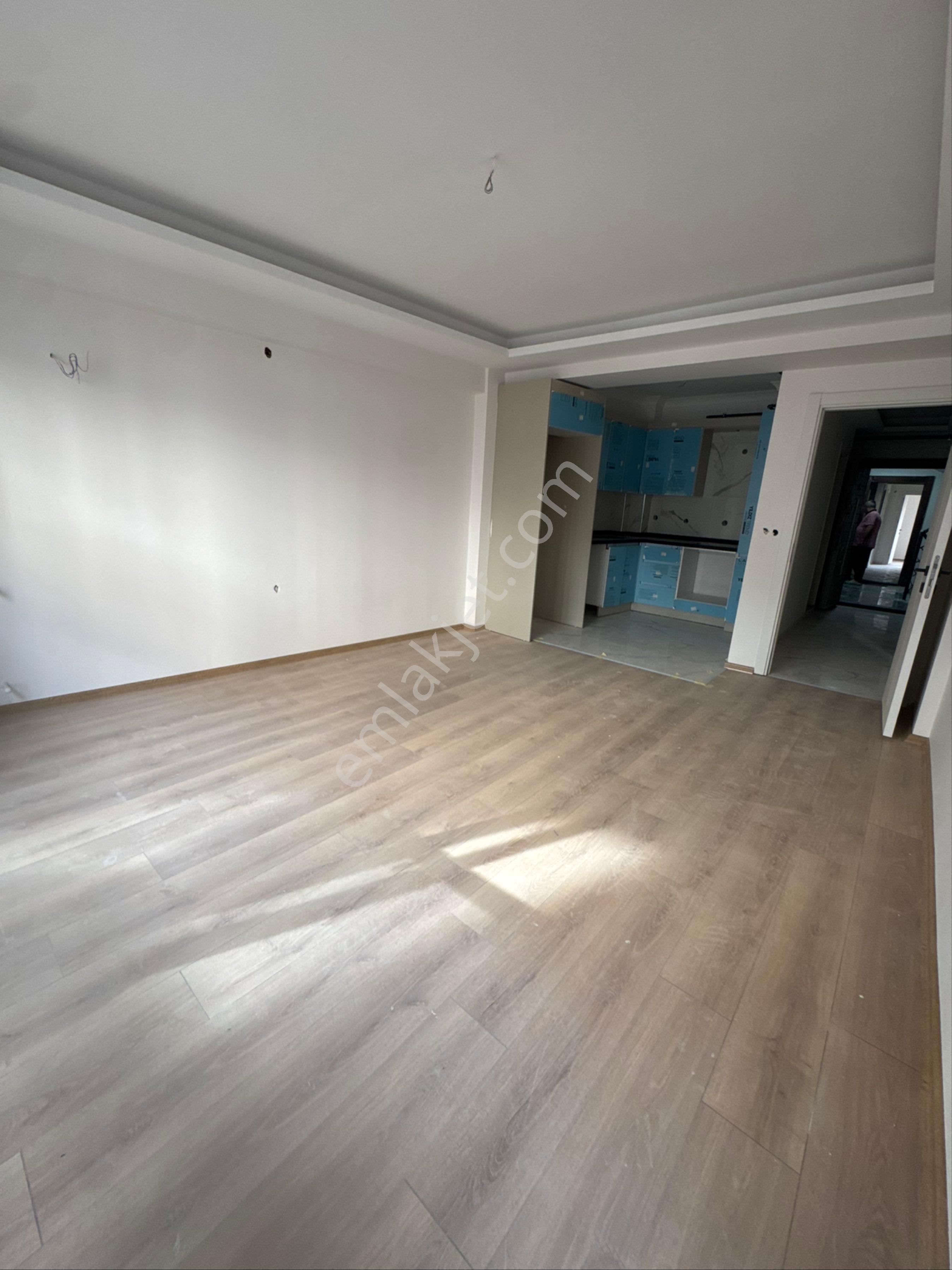 Sahibinden Karşıyaka İmbatlı’da Merkezi Konumda, Kapalı Otoparklı, Engelliye Uygun Modern Daire - Görsel 25