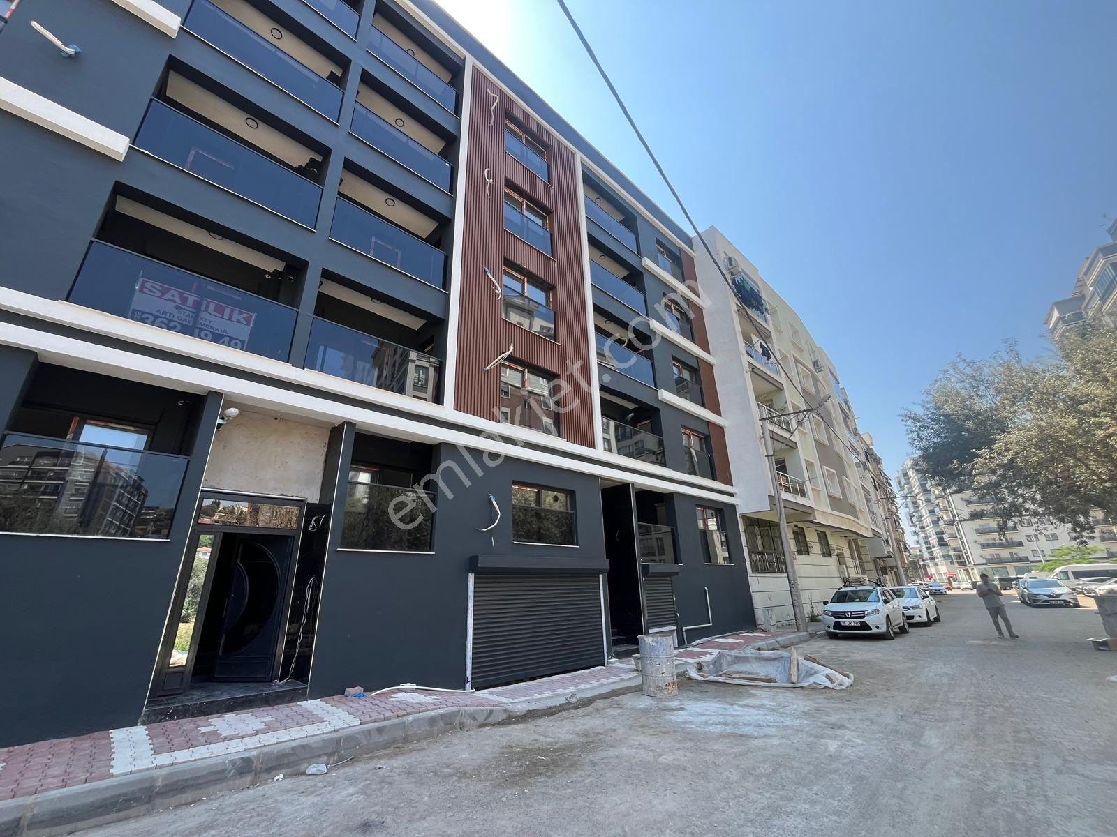 Sahibinden Karşıyaka İmbatlı’da Merkezi Konumda, Kapalı Otoparklı, Engelliye Uygun Modern Daire