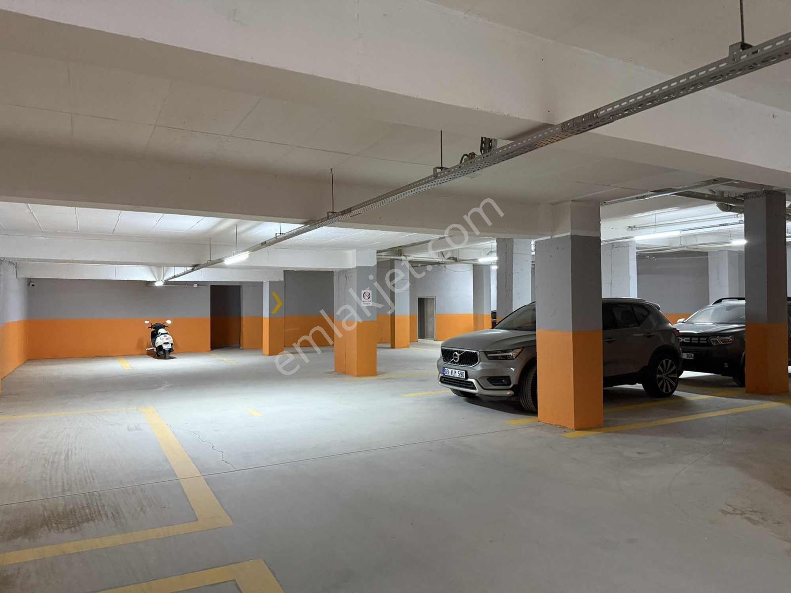 Kent Gayrimenkul'den Barankaya Sitesinde Bahçe Katı Kiralık - Görsel 27