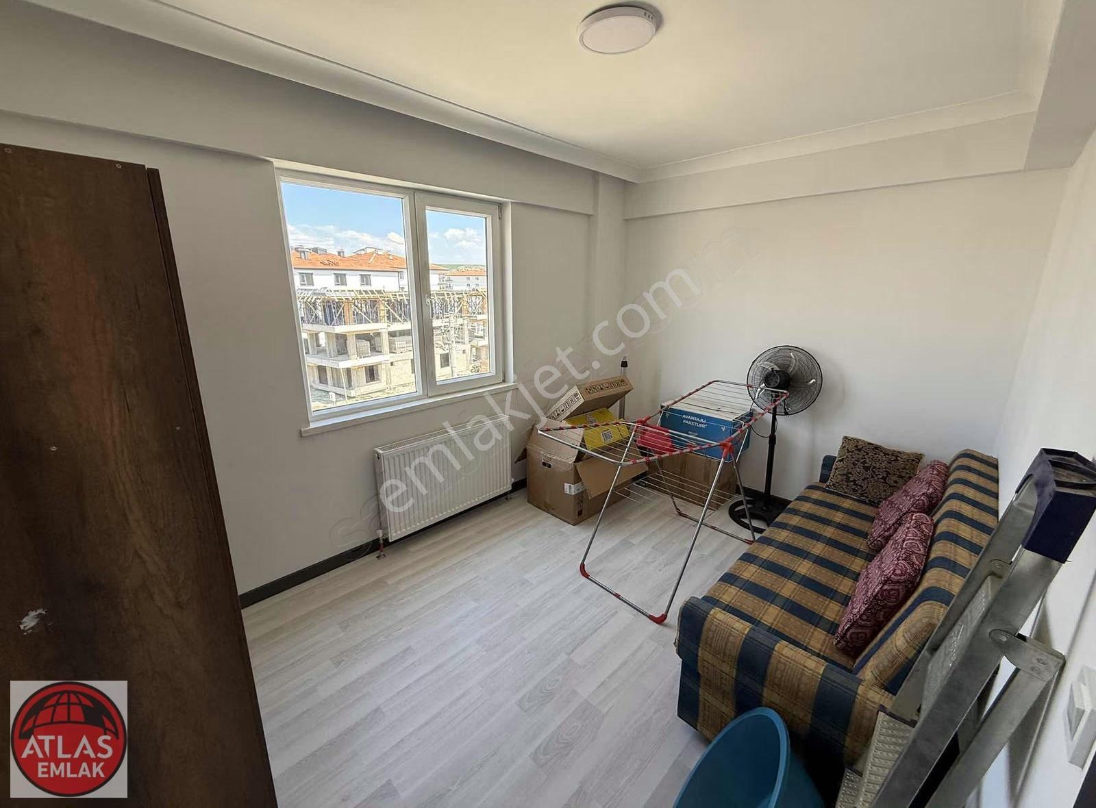 !!atlas'tan Kombi-petekli Giyinme Odalı 3+1 Ara Kat 135 M2 Daire - Görsel 30