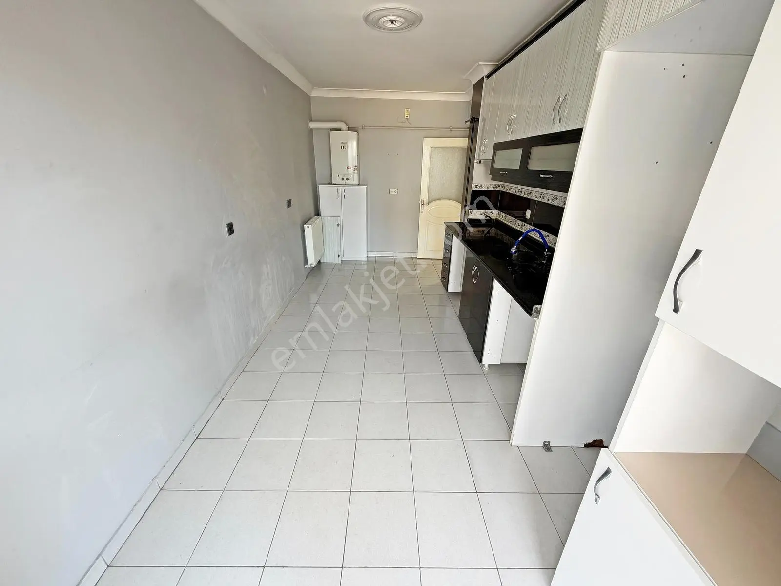 Htc Gayrimenkul'den Menderes Mah Güney/batı Cph Caddeye Ykn 3+1 - Görsel 3