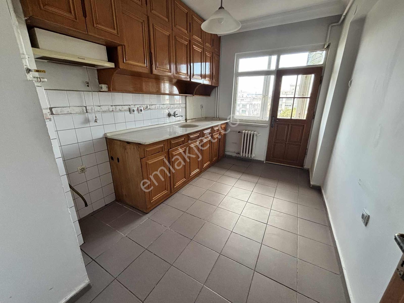 Remax / Can Baydır / Deniz Manzaralı 3+1 - Görsel 12