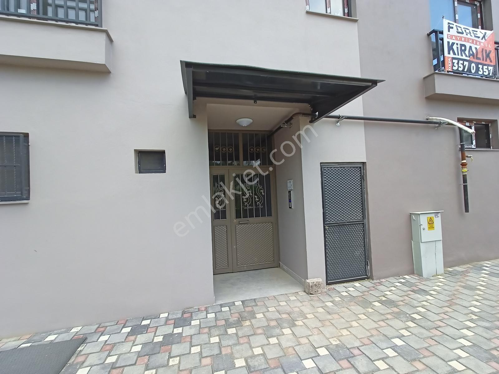 Eski Mezitli Mah 2.çevreyolu Civarı Kiralık Geniş 1+1 Daire - Görsel 4