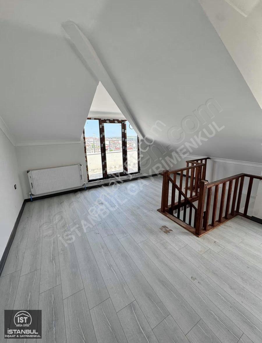 Arnavutköy Merkezde Site İçi Lüks Sıfır 4+1 Dubleks Daire - Görsel 12