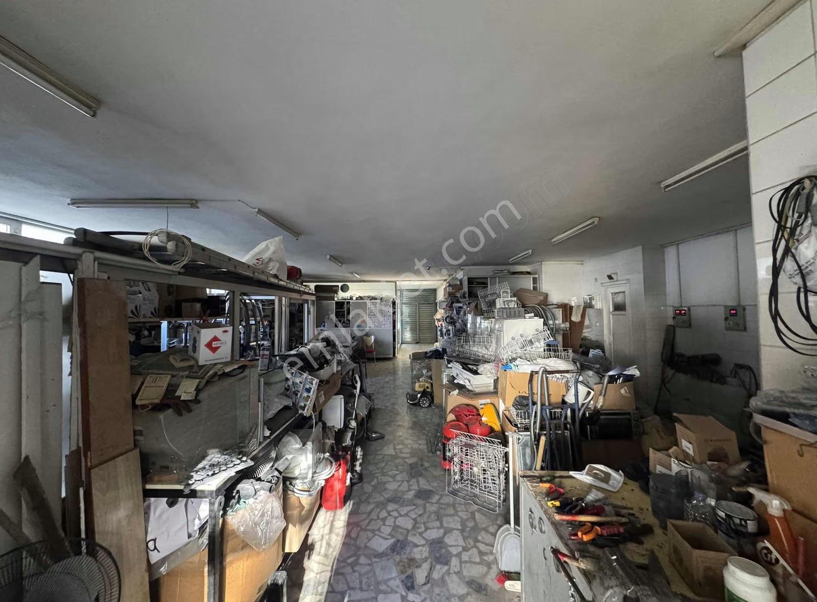 Bağcılar Tramvay Son Durağında 550 M2 Dükkan - Görsel 5