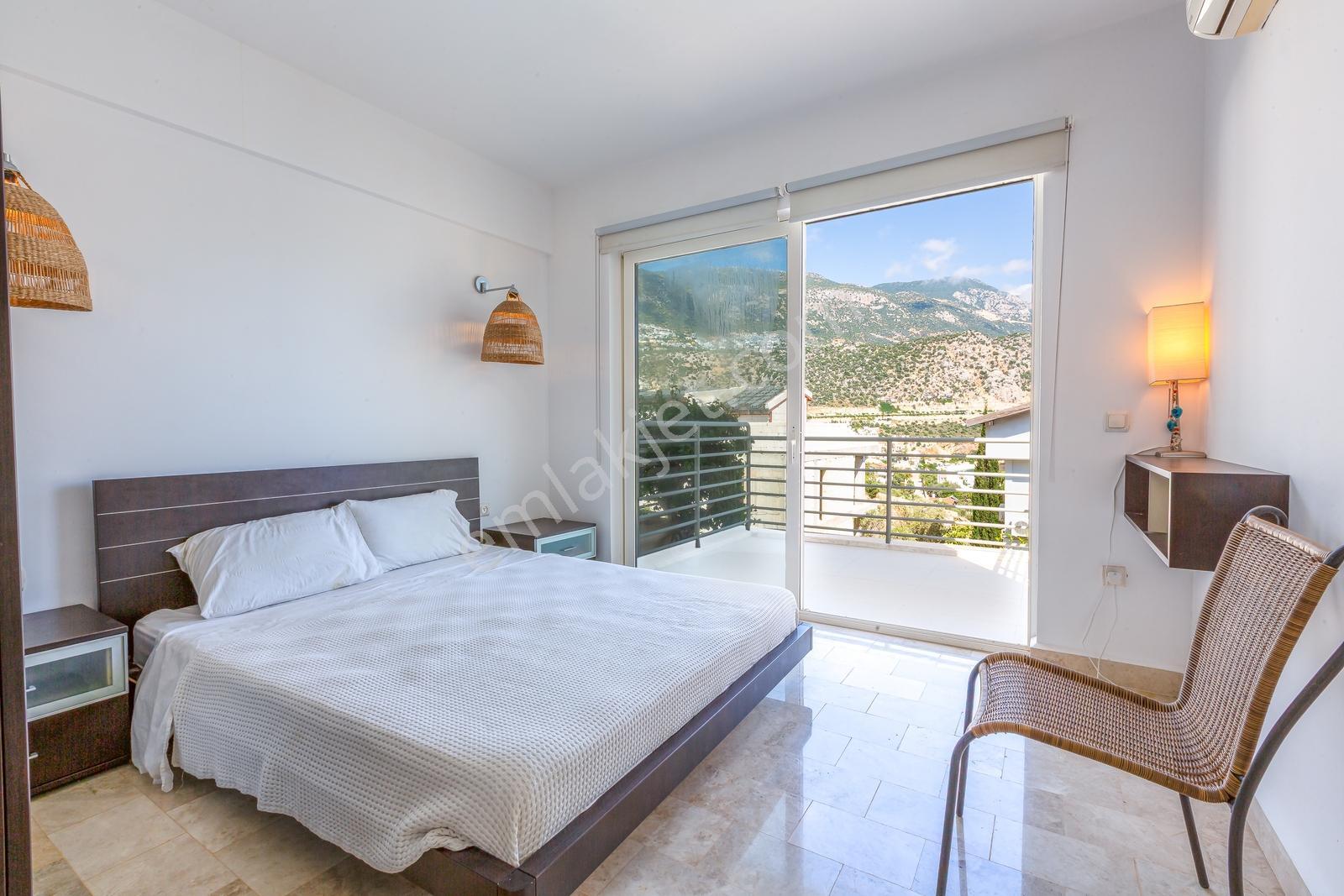 Kalkan Old Towna Yakın Deniz Manzaralı 3+1 Villa - Görsel 20