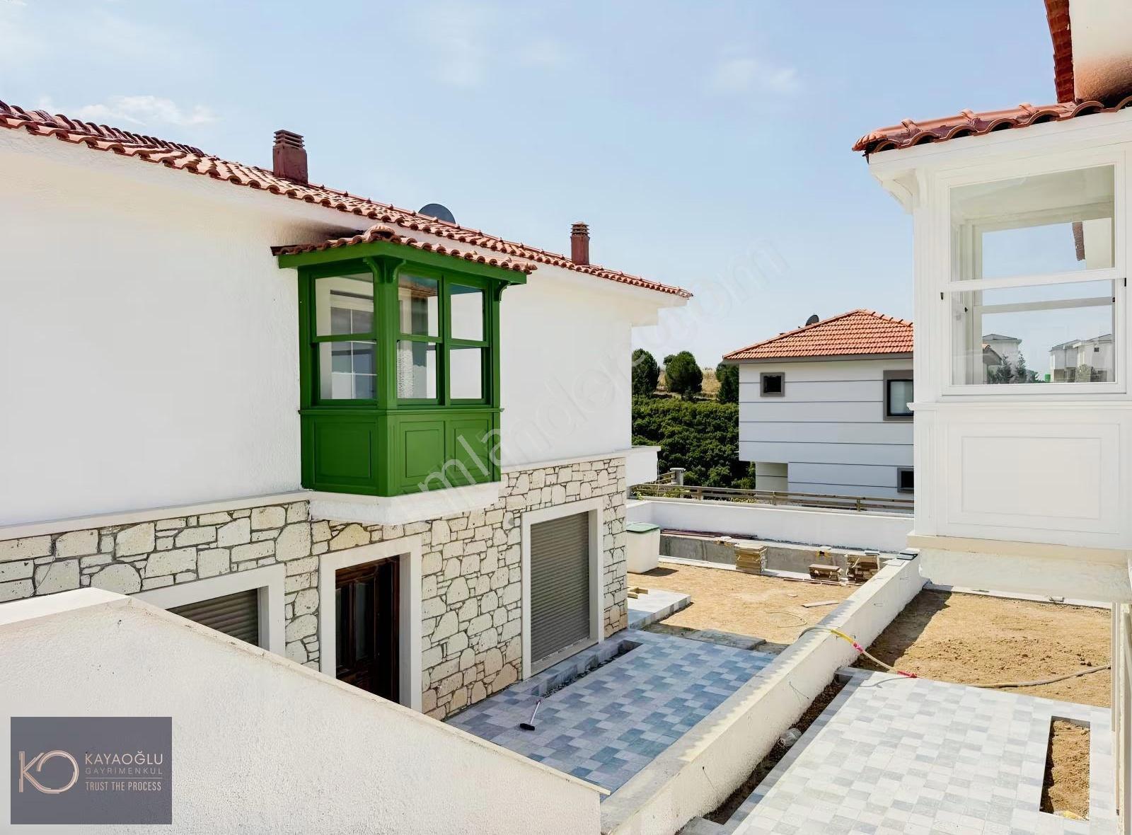 Foça Kozbeyli Gerenköy Kavşağı'nda Müstakil Havuzlu Lüks Villa - Görsel 27