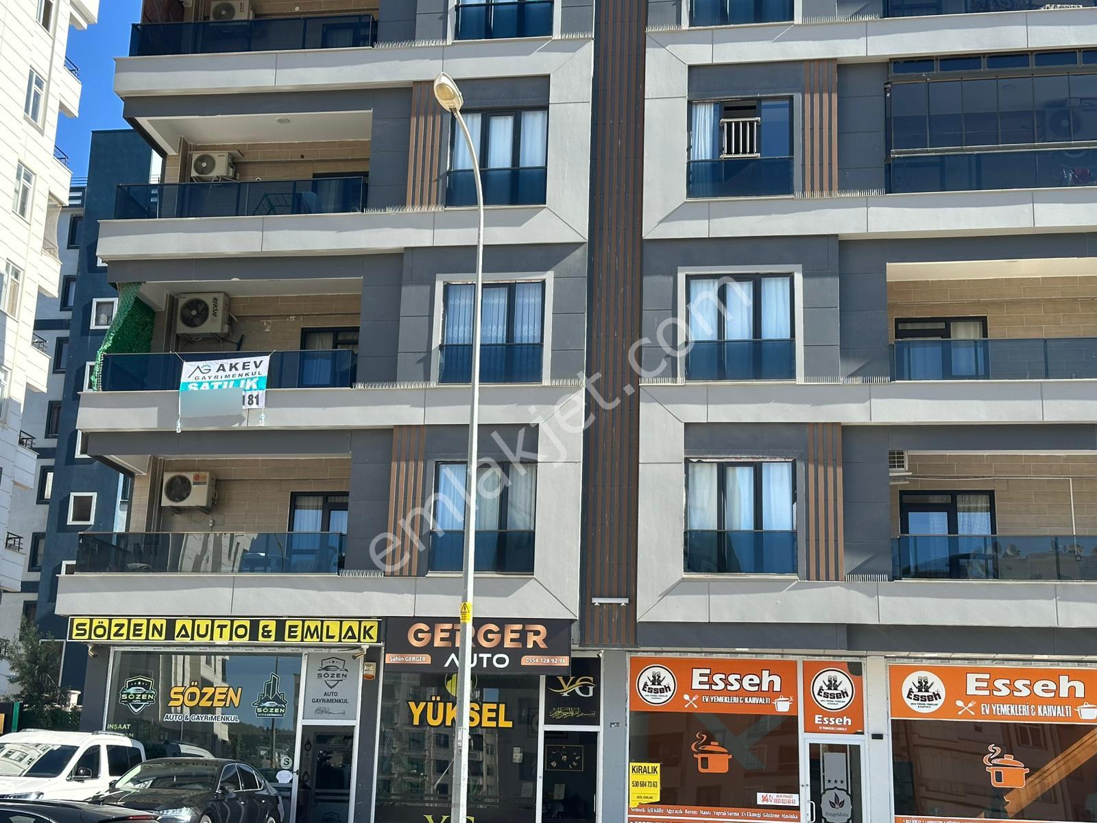 Akev Gayrimenkul'den Narlıkuyu Mah. Cadde Üstü Arakat 3+1 Daire - Görsel 2