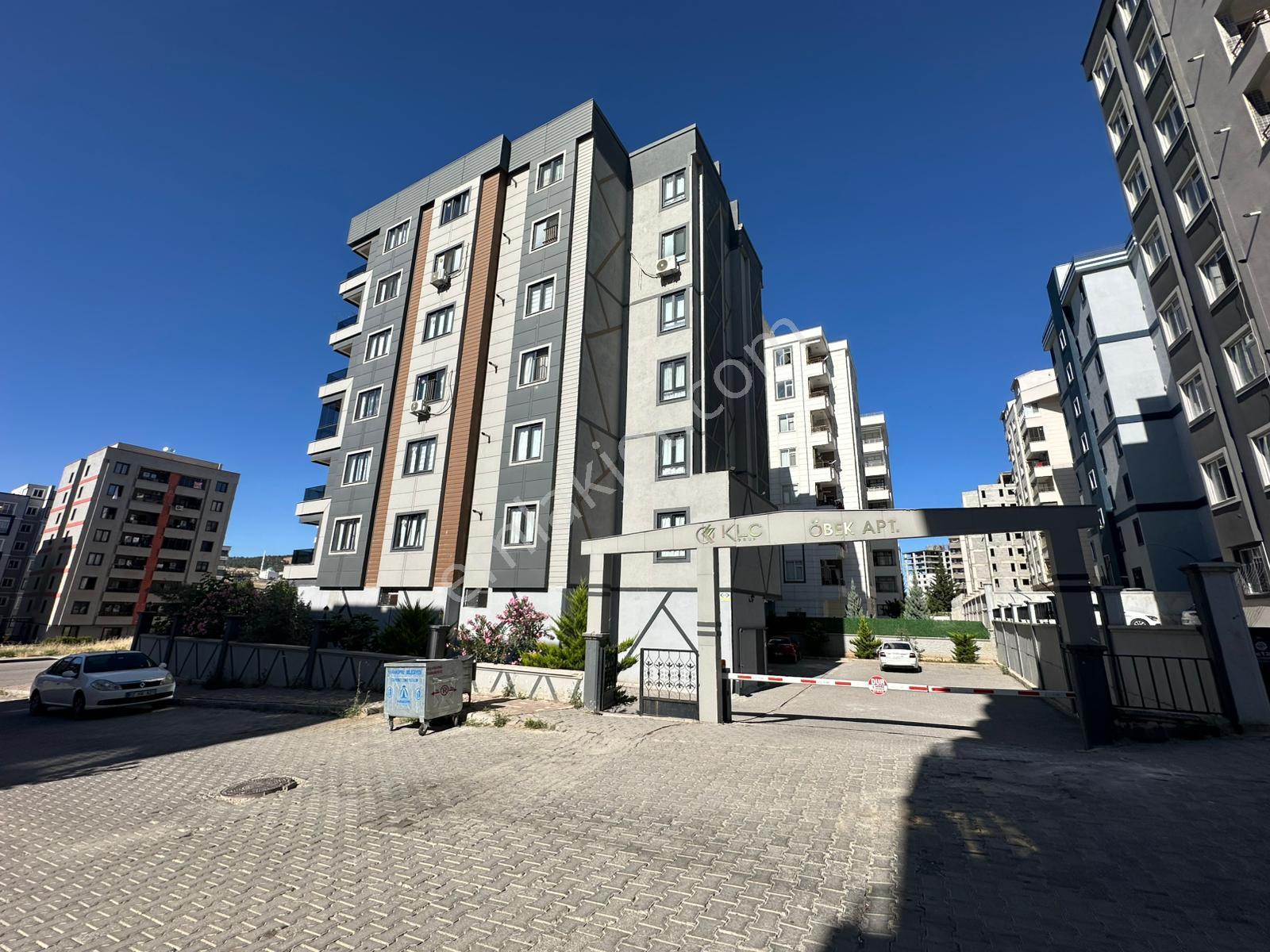 Akev Gayrimenkul'den Narlıkuyu Mah. Cadde Üstü Arakat 3+1 Daire - Görsel 5