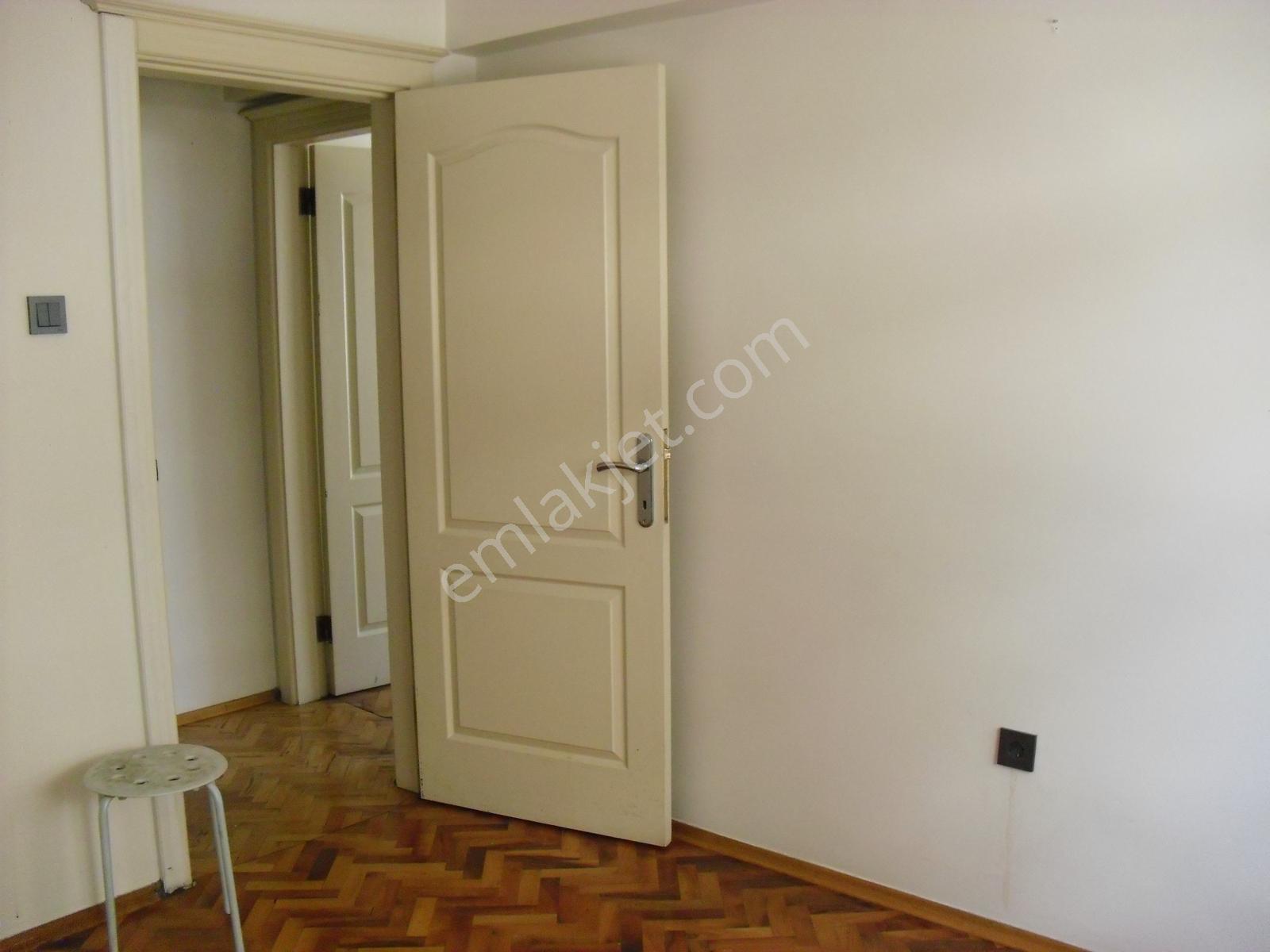 Bahçelievler 1.cad 58.sok'da 4+1 Çift Banyo Kiralık Daire - Görsel 2