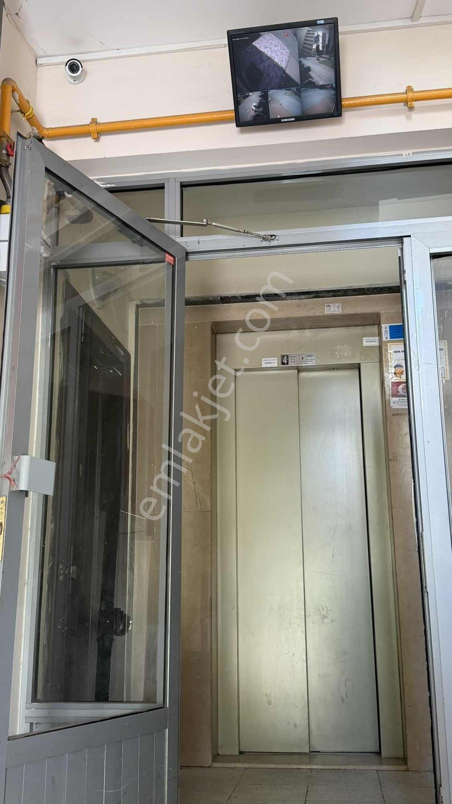 Alt Katında Geniş Deposu Bulunan Masrafsız Satılık Daire - Görsel 21