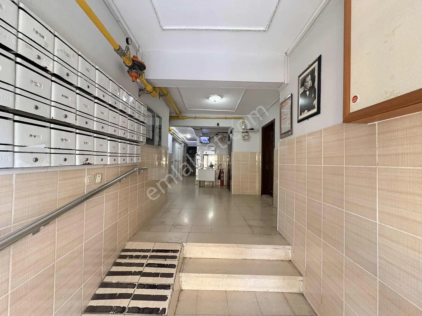 Buket Emlaktan Satılık 1+1 Daire Doğalgazlı Asansörlü Kilerli - Görsel 3